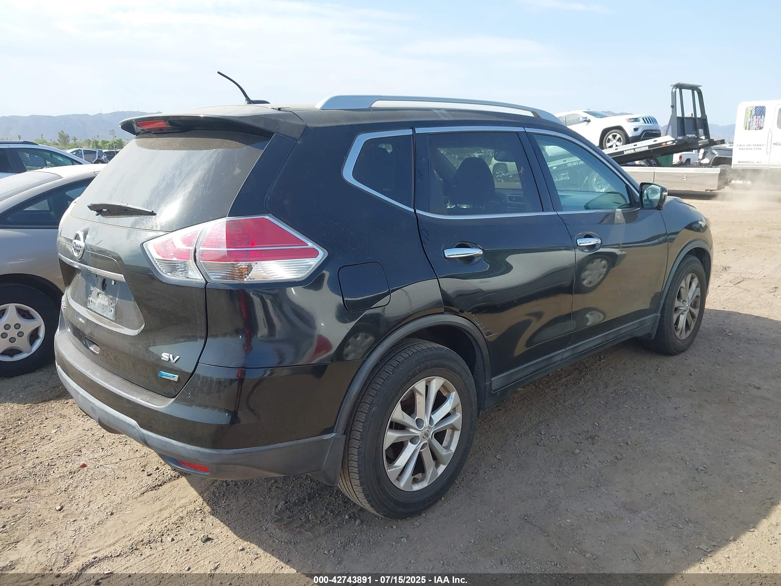 NISSAN ROGUE image 4