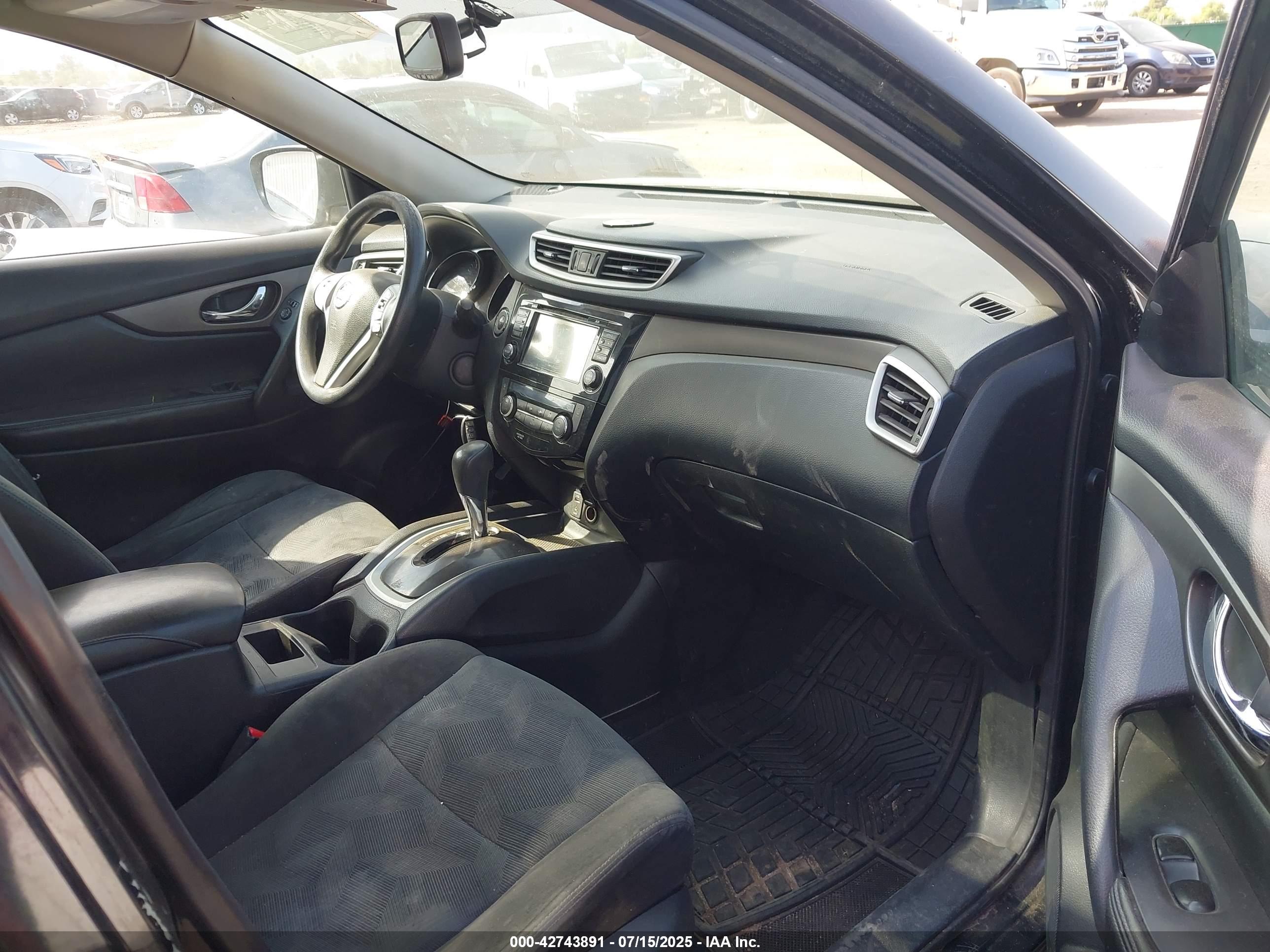 NISSAN ROGUE image 5