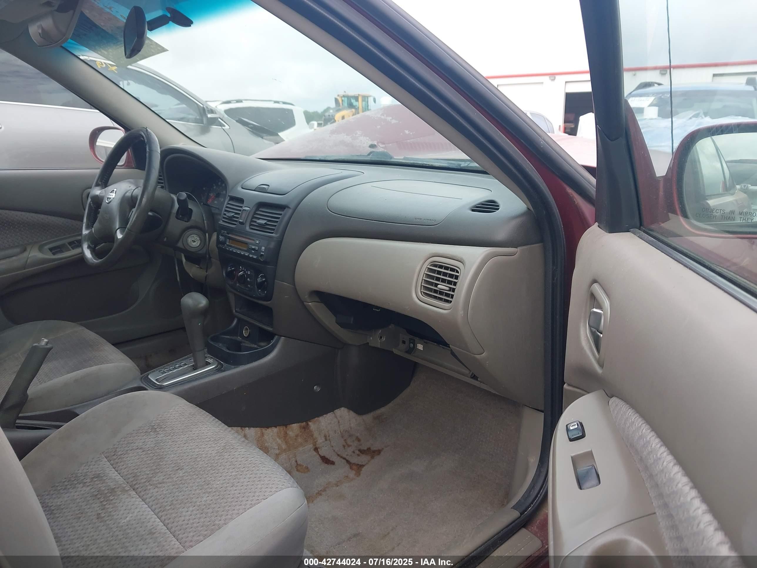 NISSAN SENTRA image 5