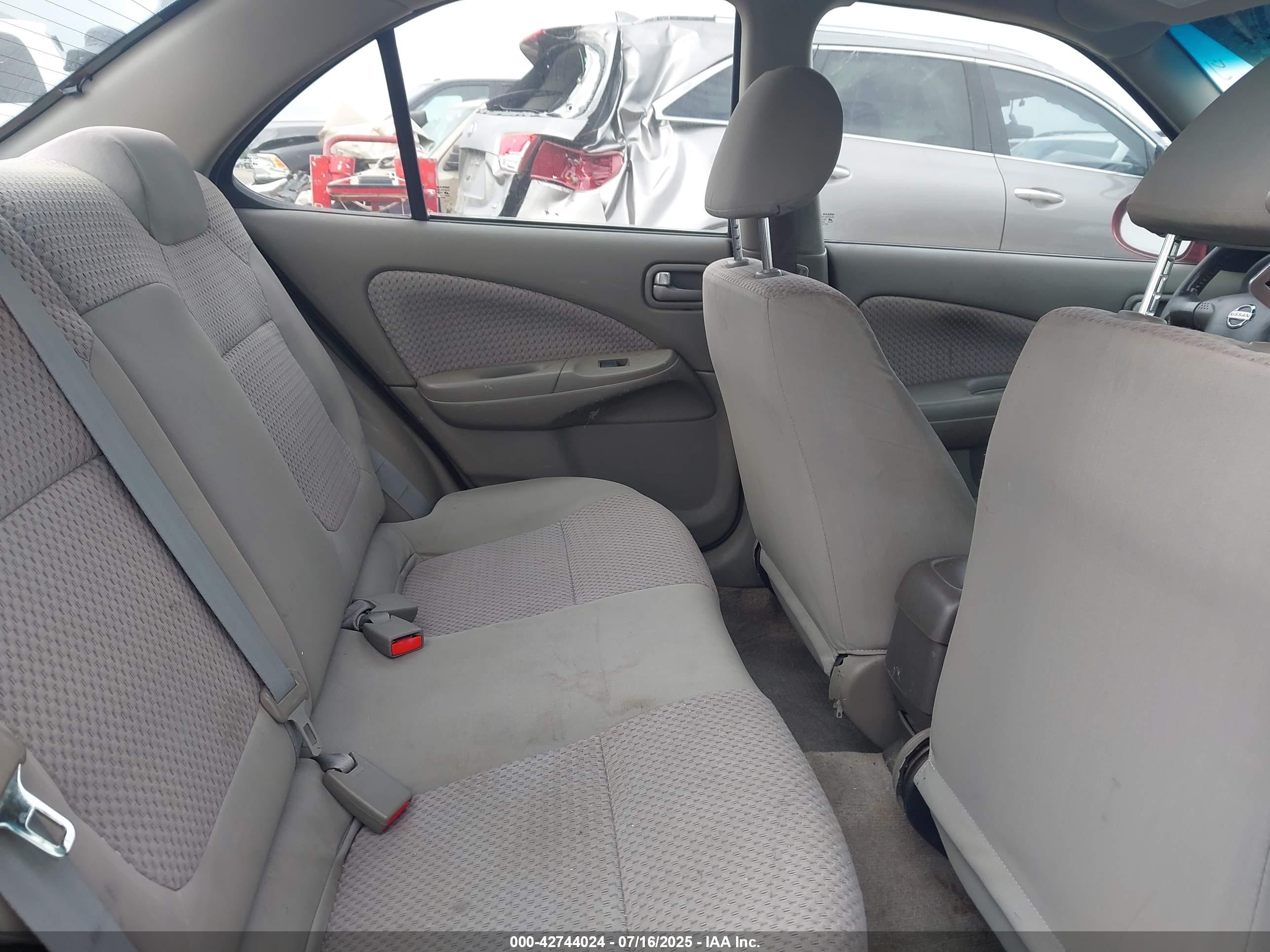 NISSAN SENTRA image 8