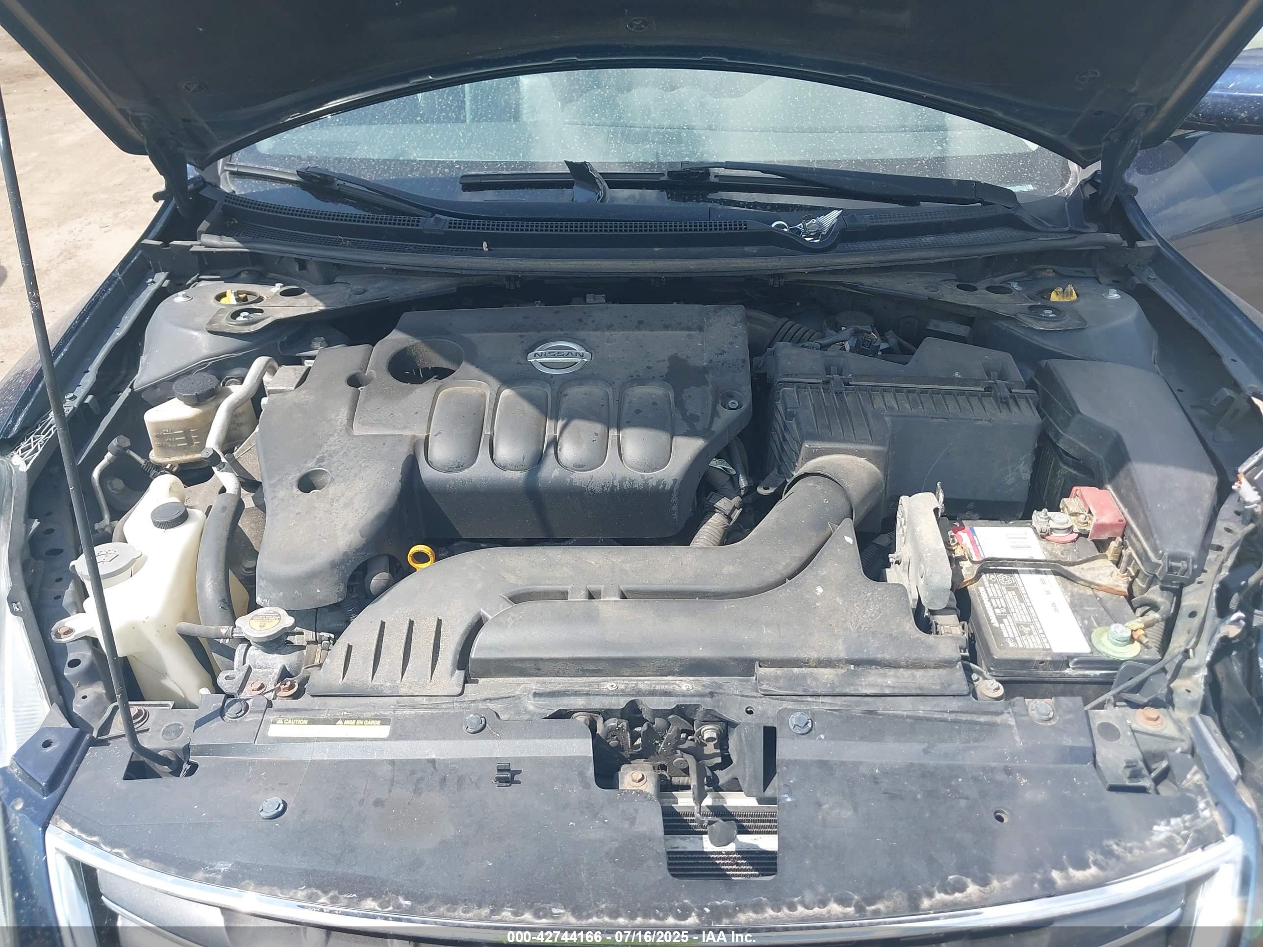 NISSAN ALTIMA image 10