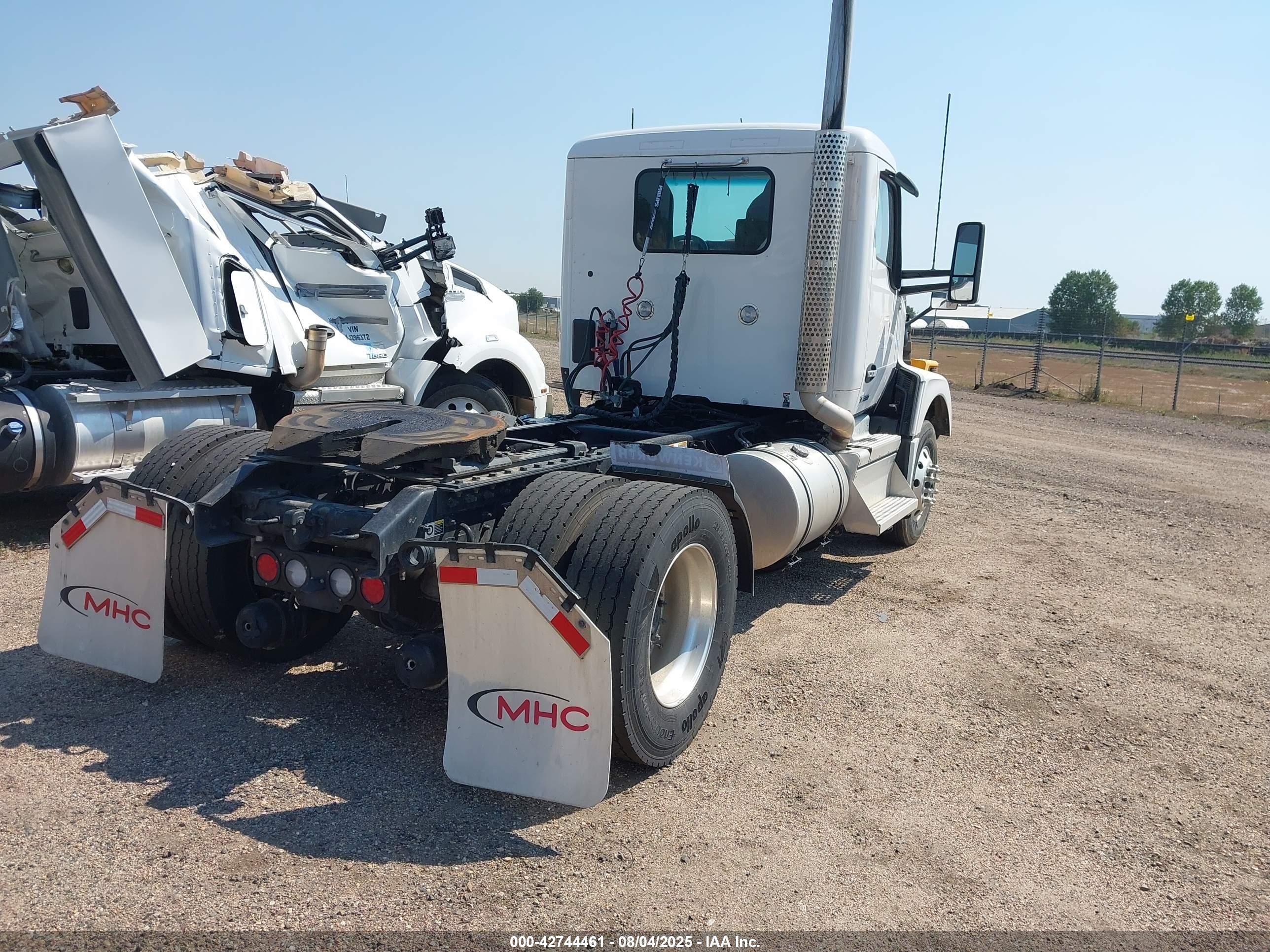 KENWORTH T680 image 4