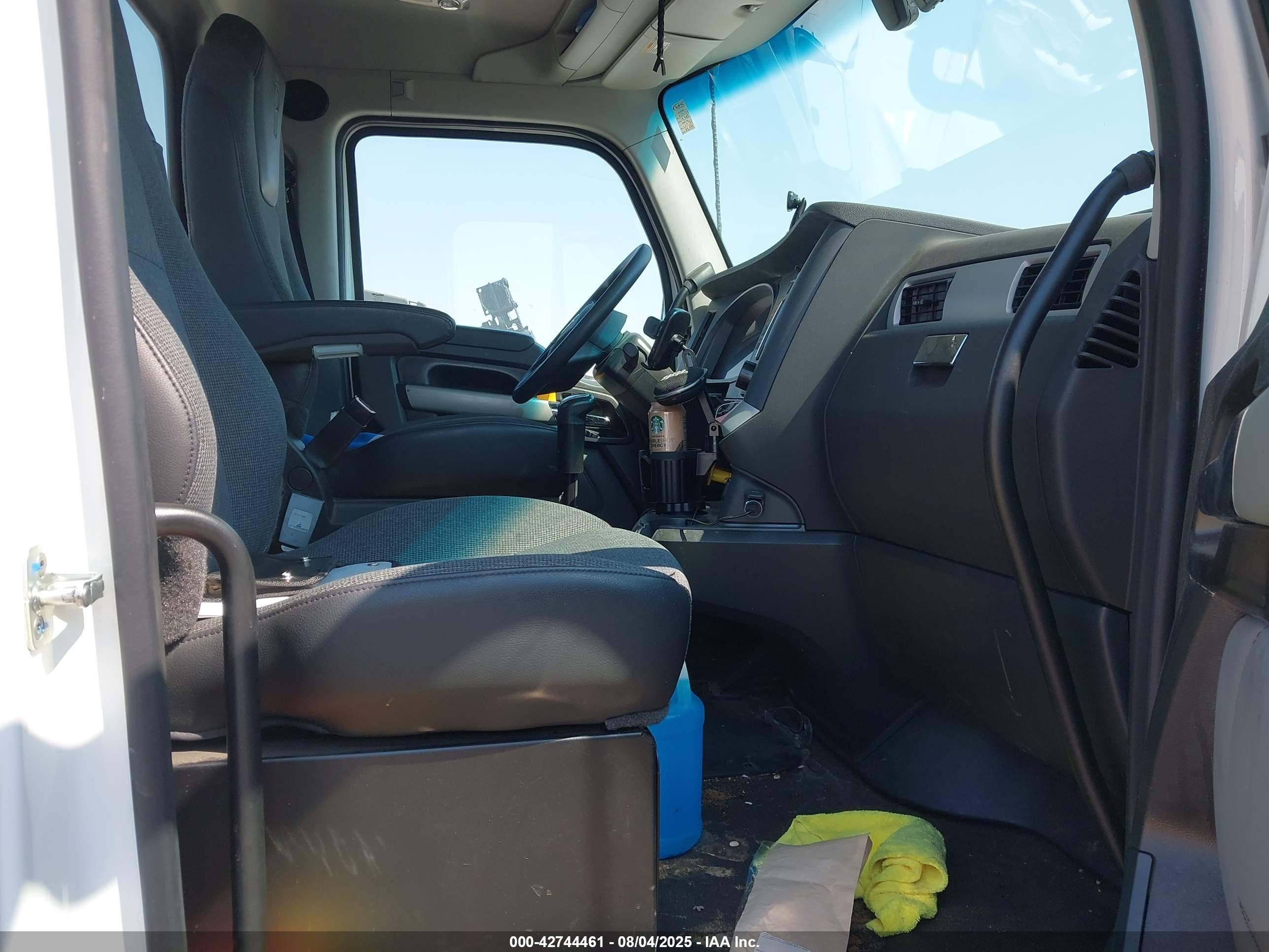 KENWORTH T680 image 7