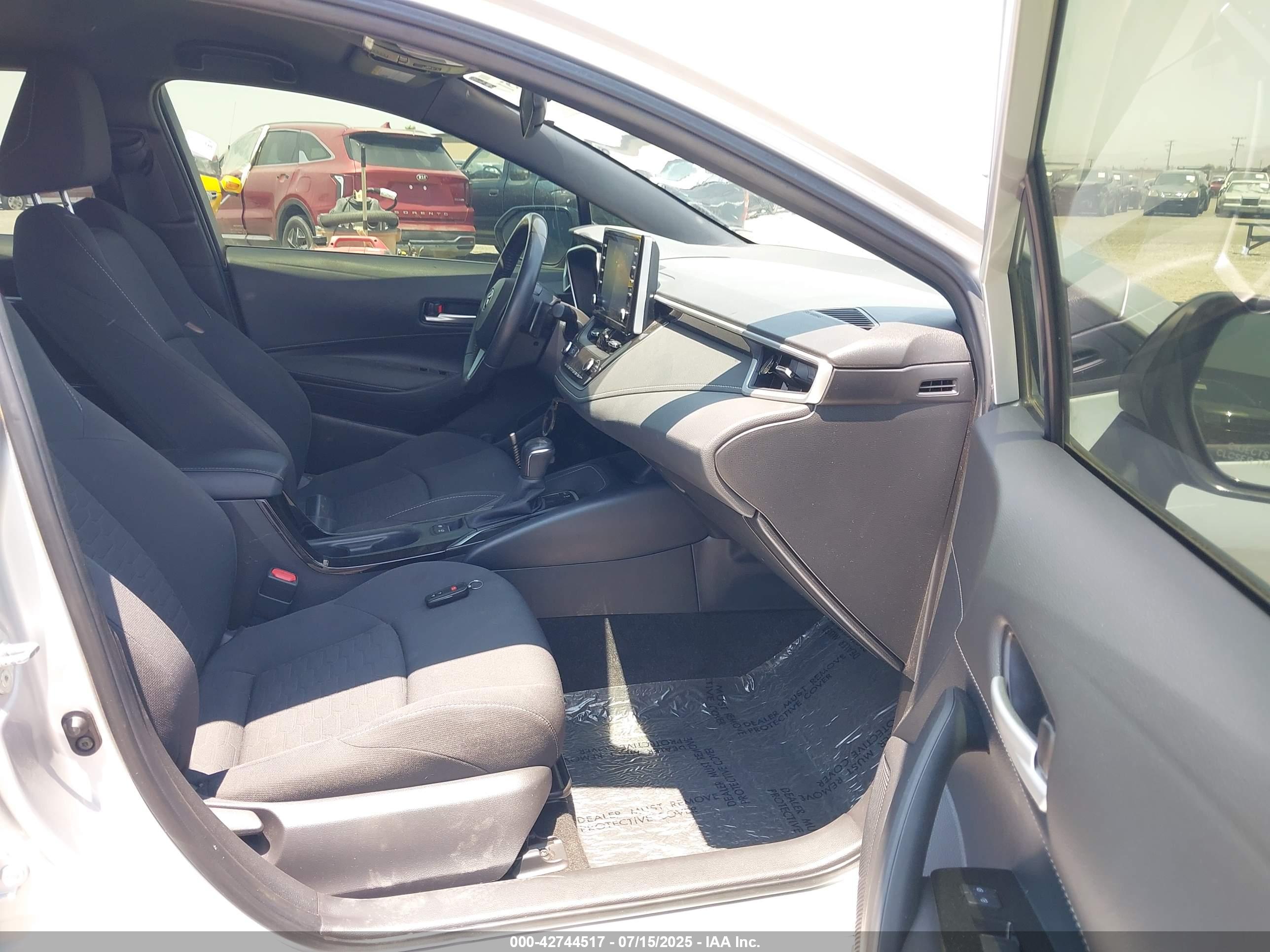 TOYOTA COROLLA image 5