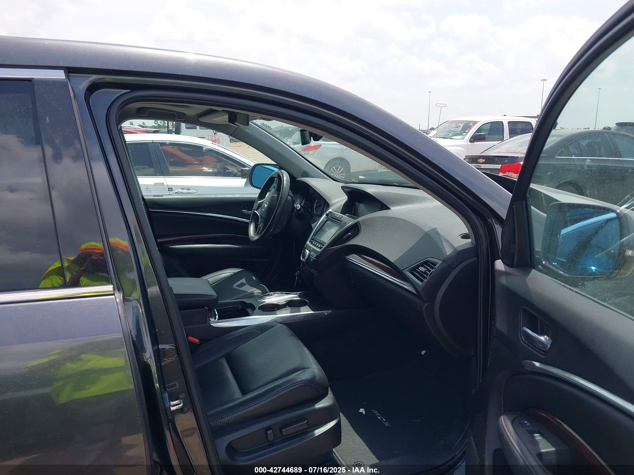 ACURA MDX image 5