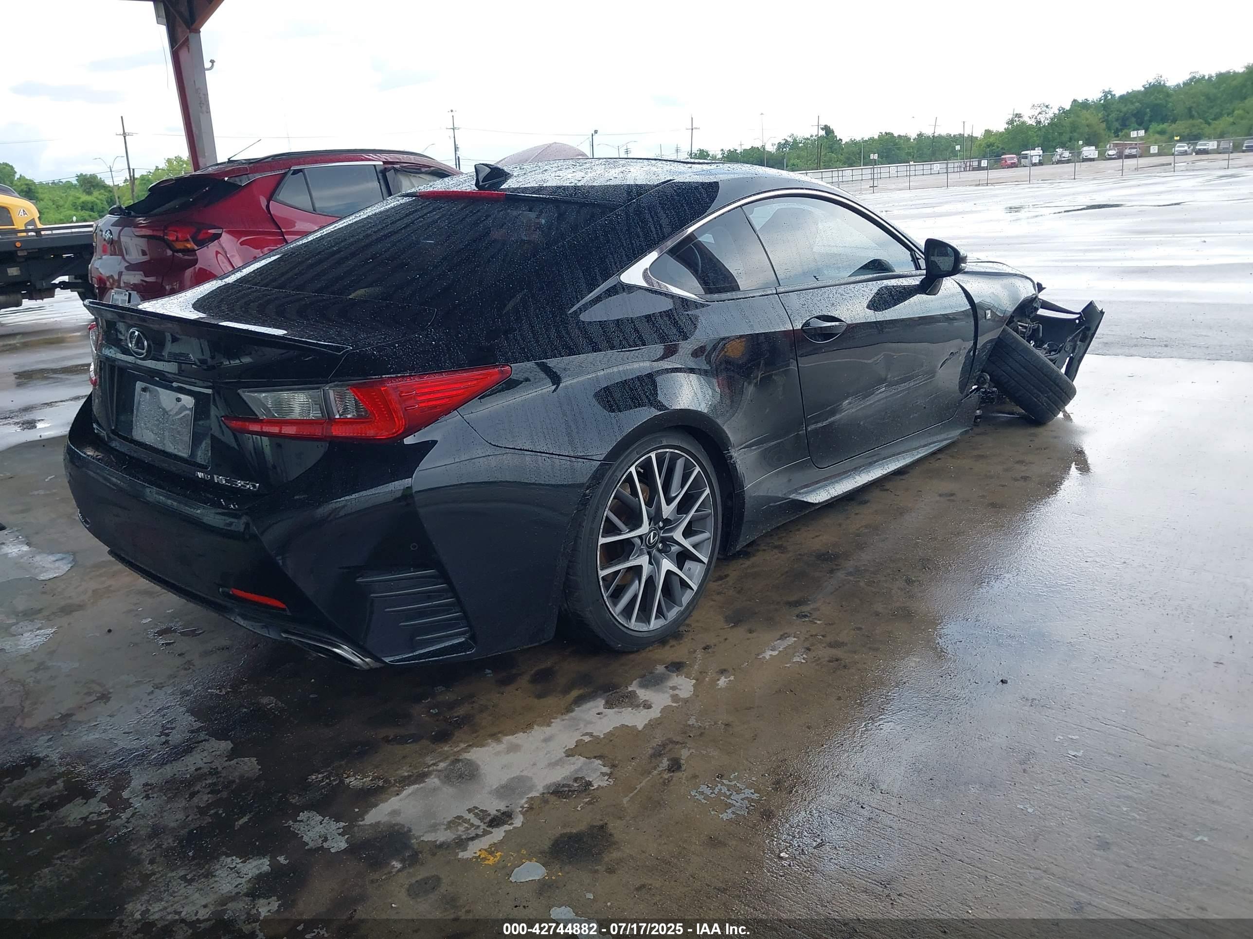 LEXUS RC image 4