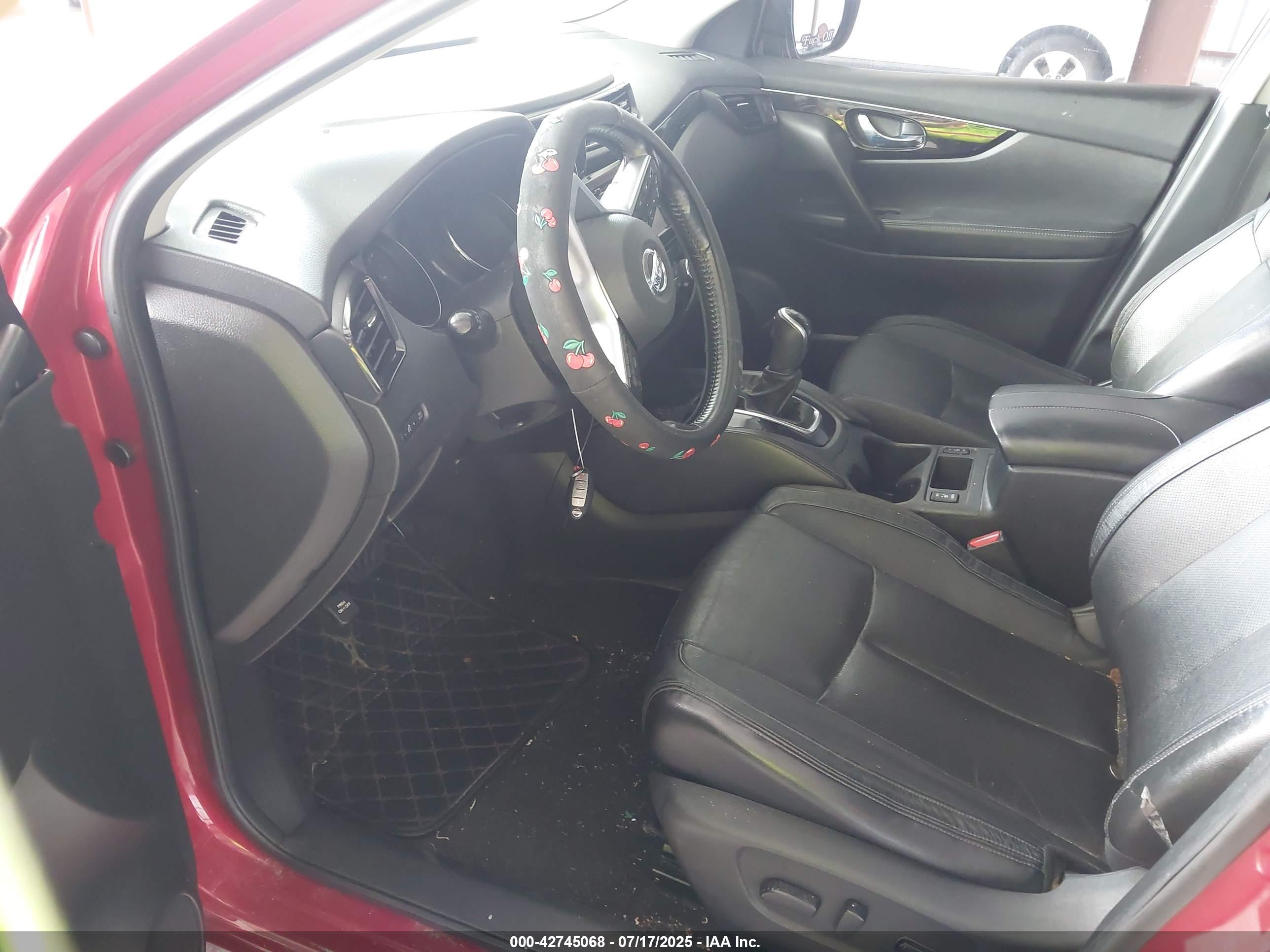 NISSAN ROGUE image 5