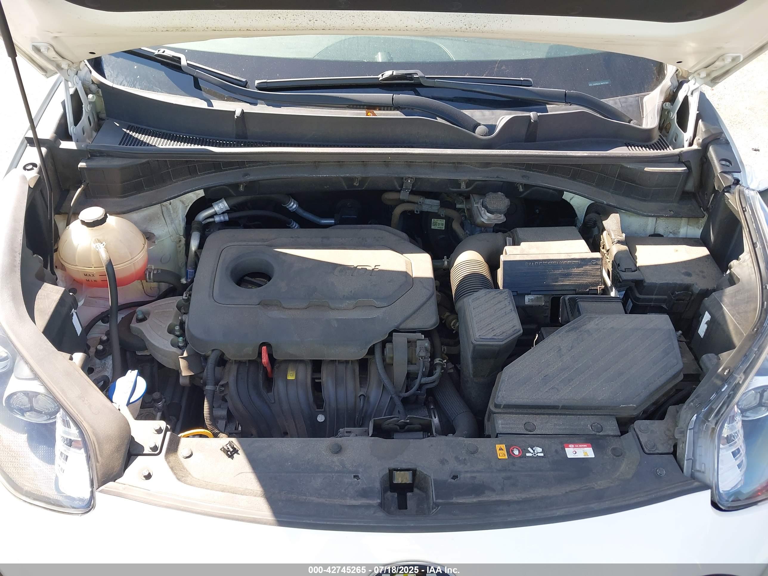 KIA SPORTAGE image 10