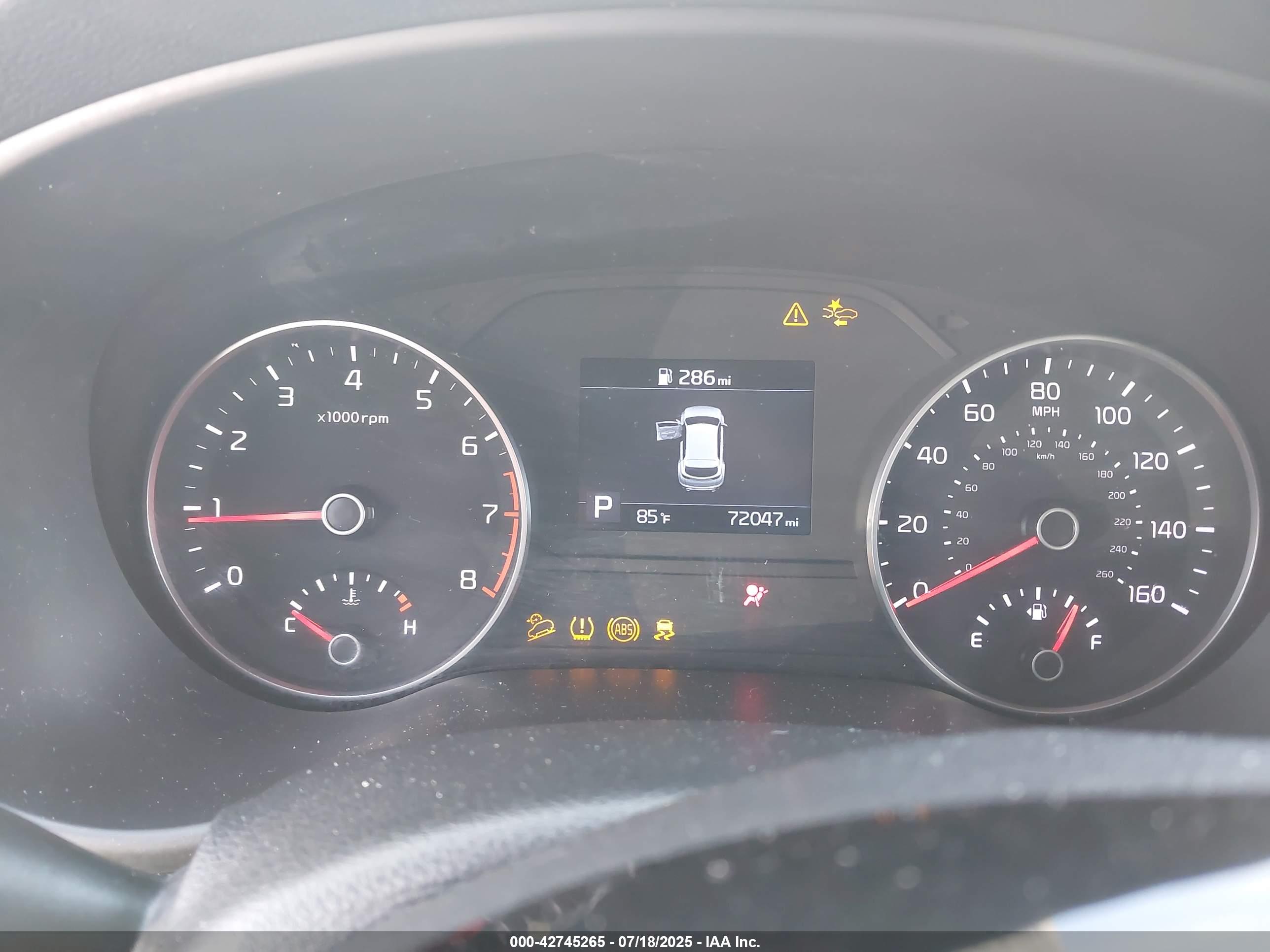 KIA SPORTAGE image 7