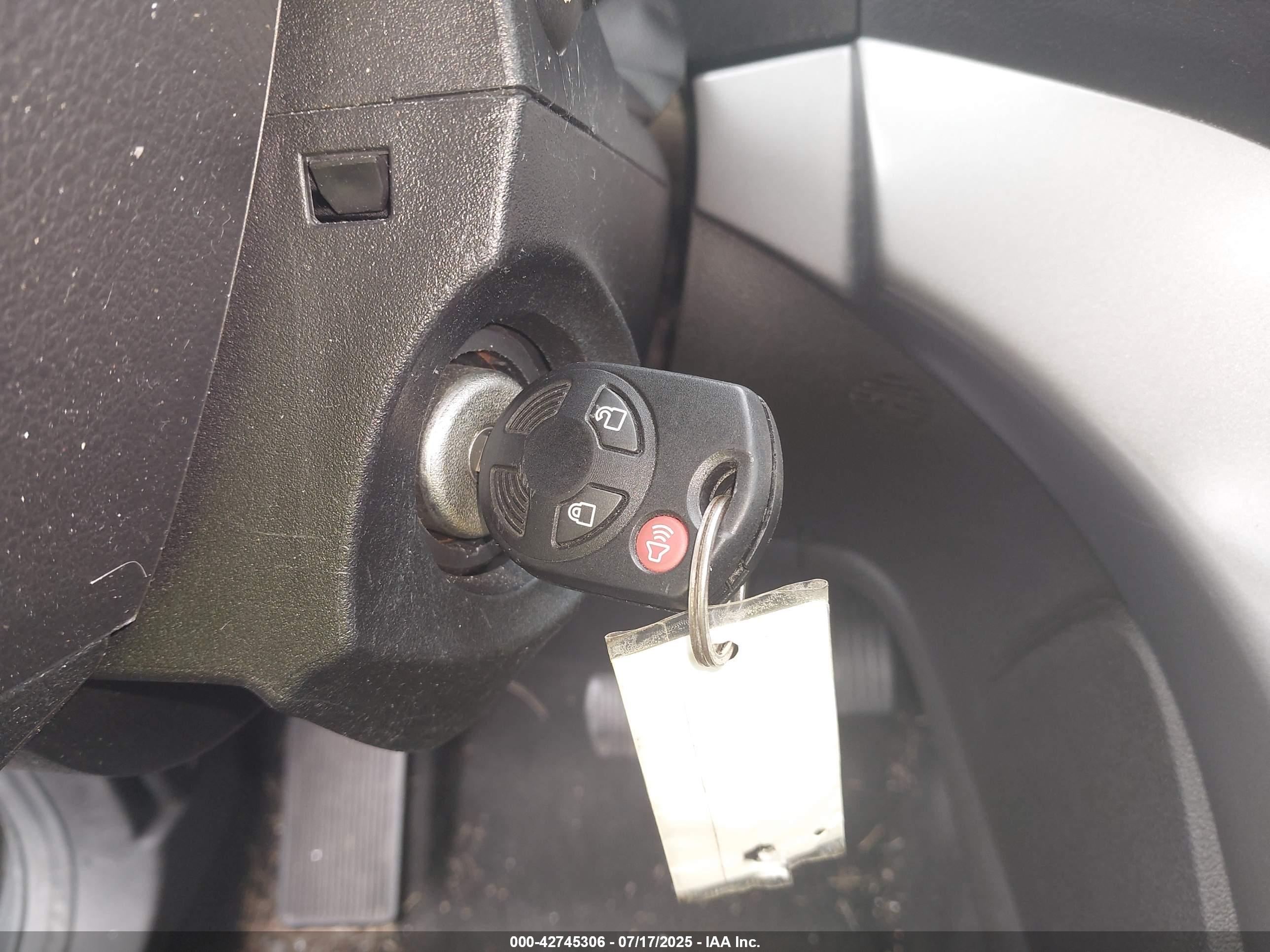 FORD ESCAPE image 11