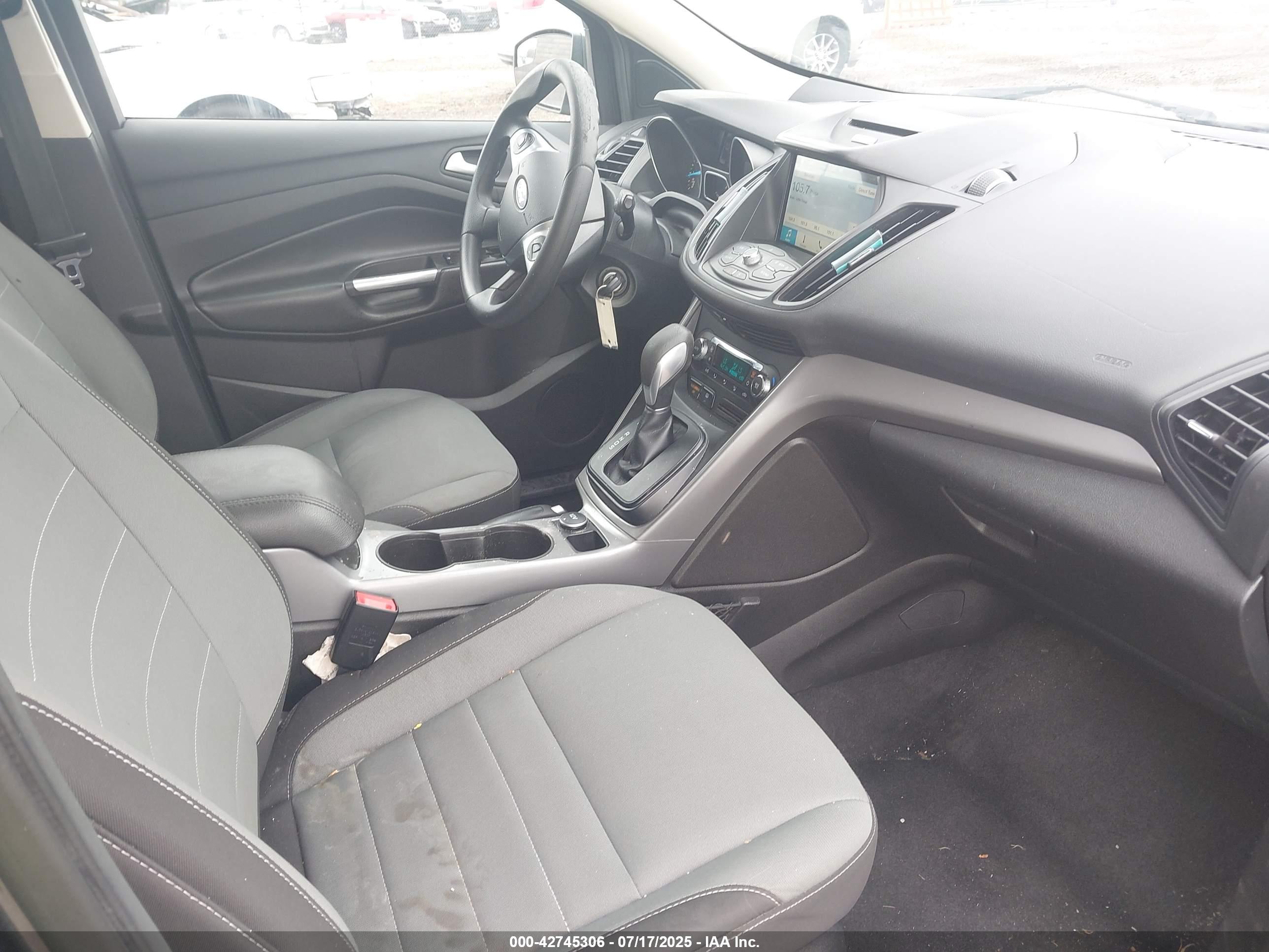 FORD ESCAPE image 5