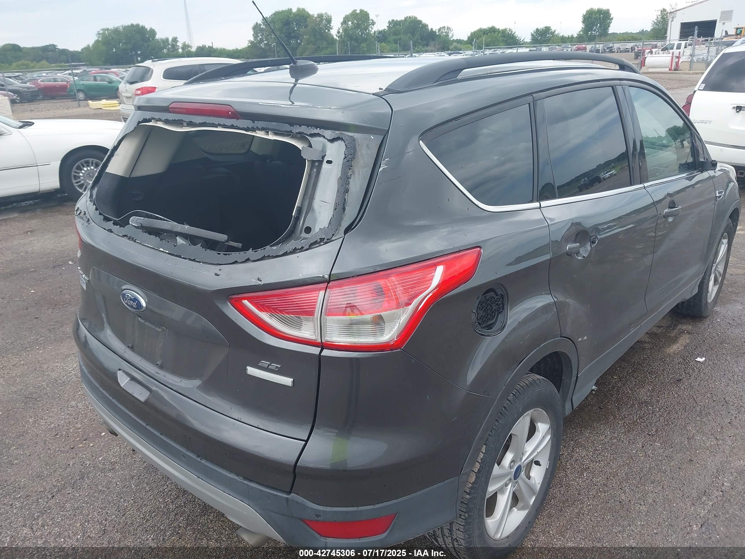 FORD ESCAPE image 6
