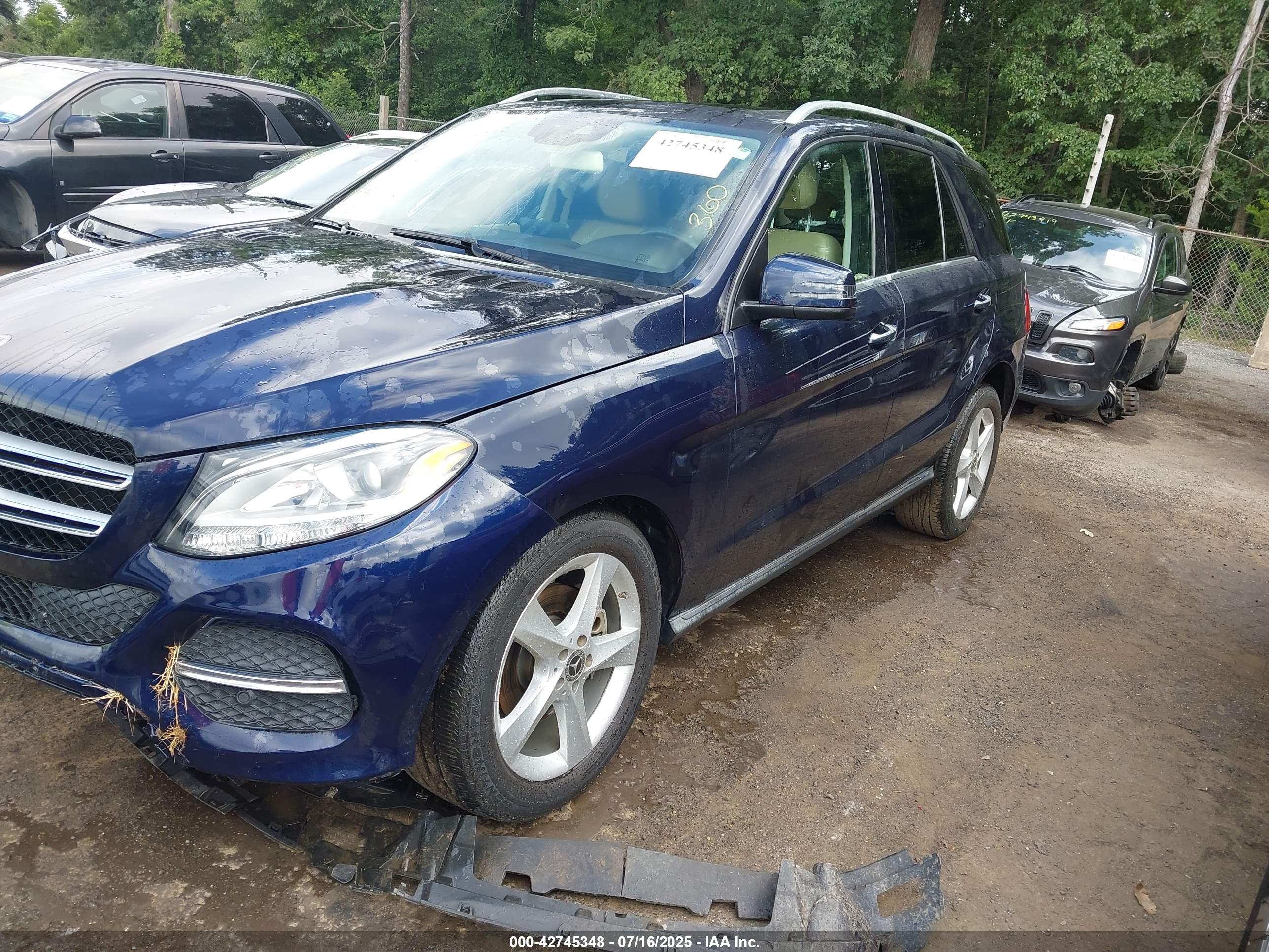 MERCEDES-BENZ GLE image 2