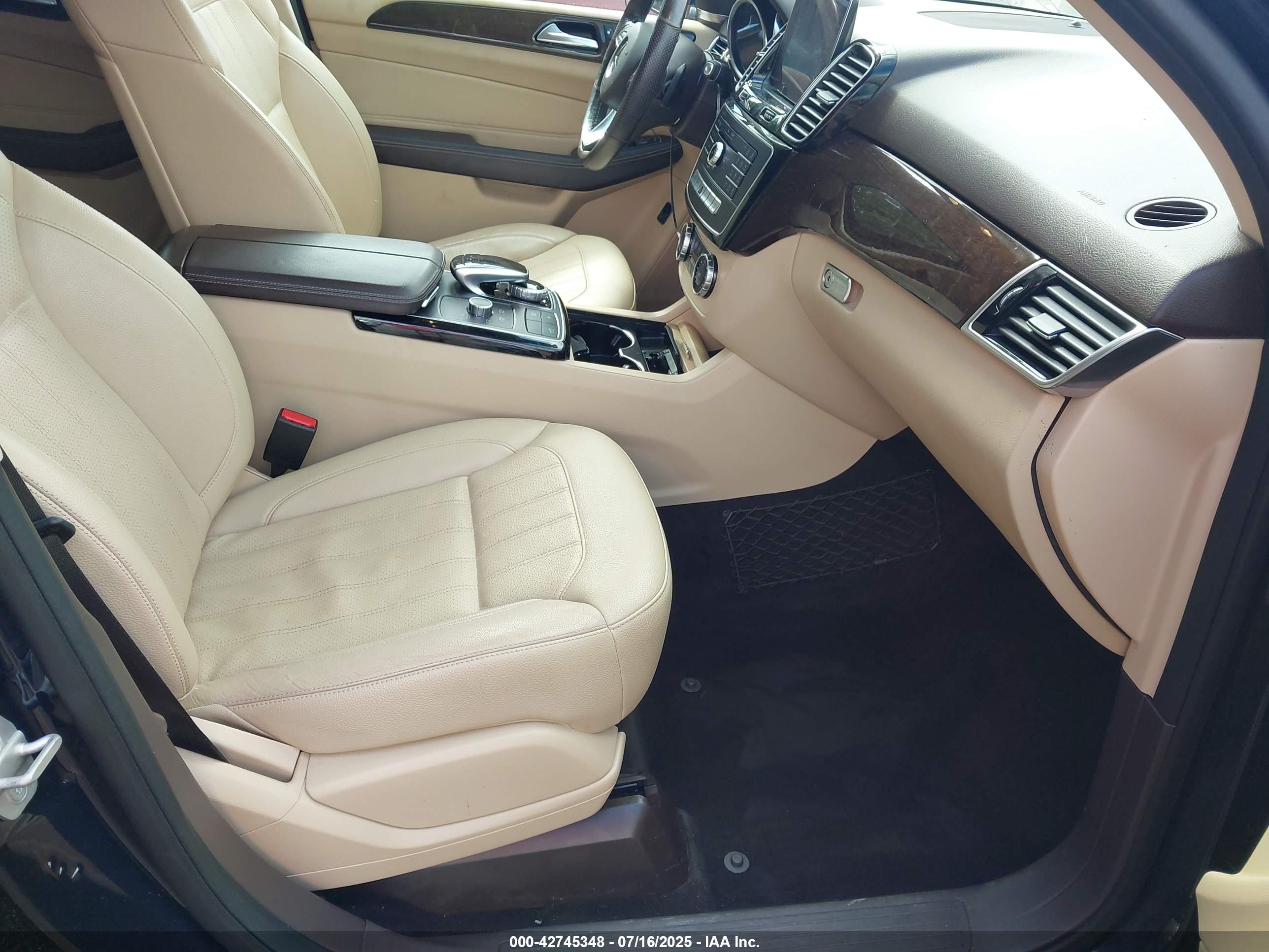 MERCEDES-BENZ GLE image 5
