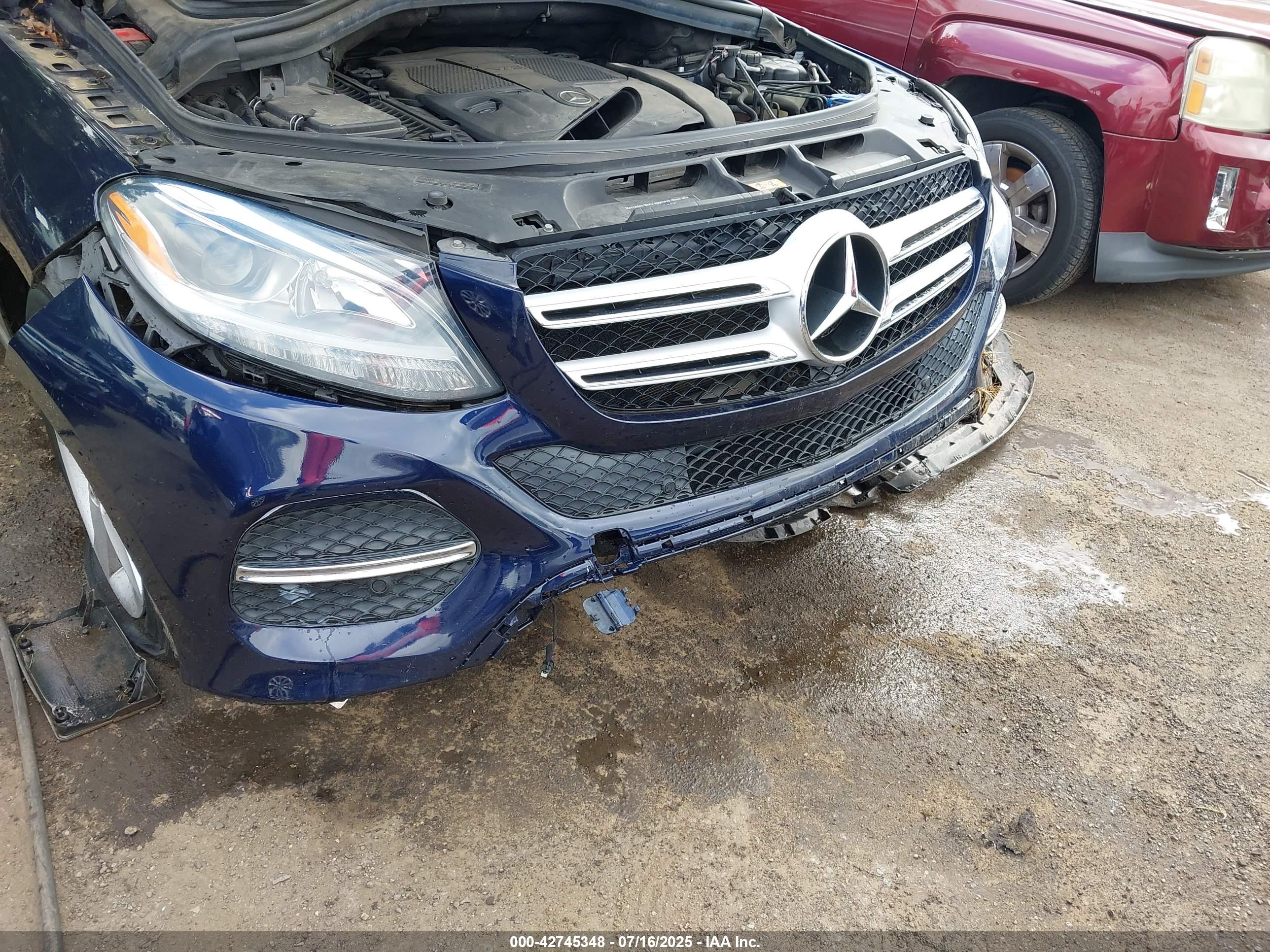 MERCEDES-BENZ GLE image 6