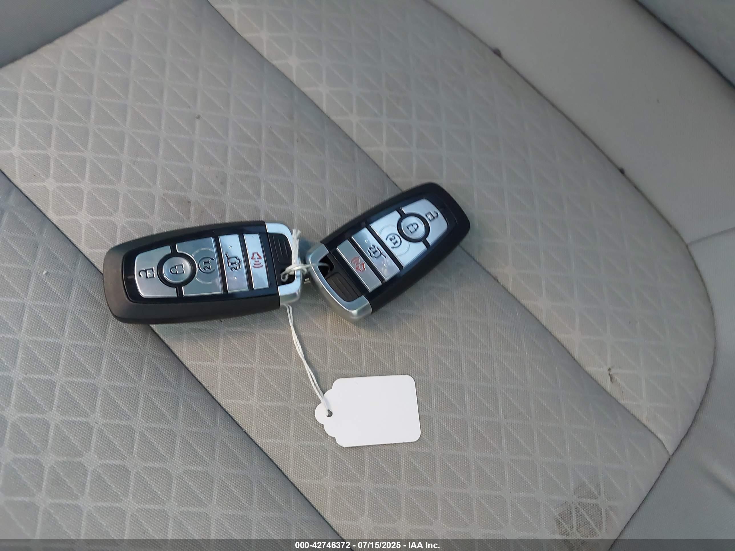FORD ESCAPE image 11