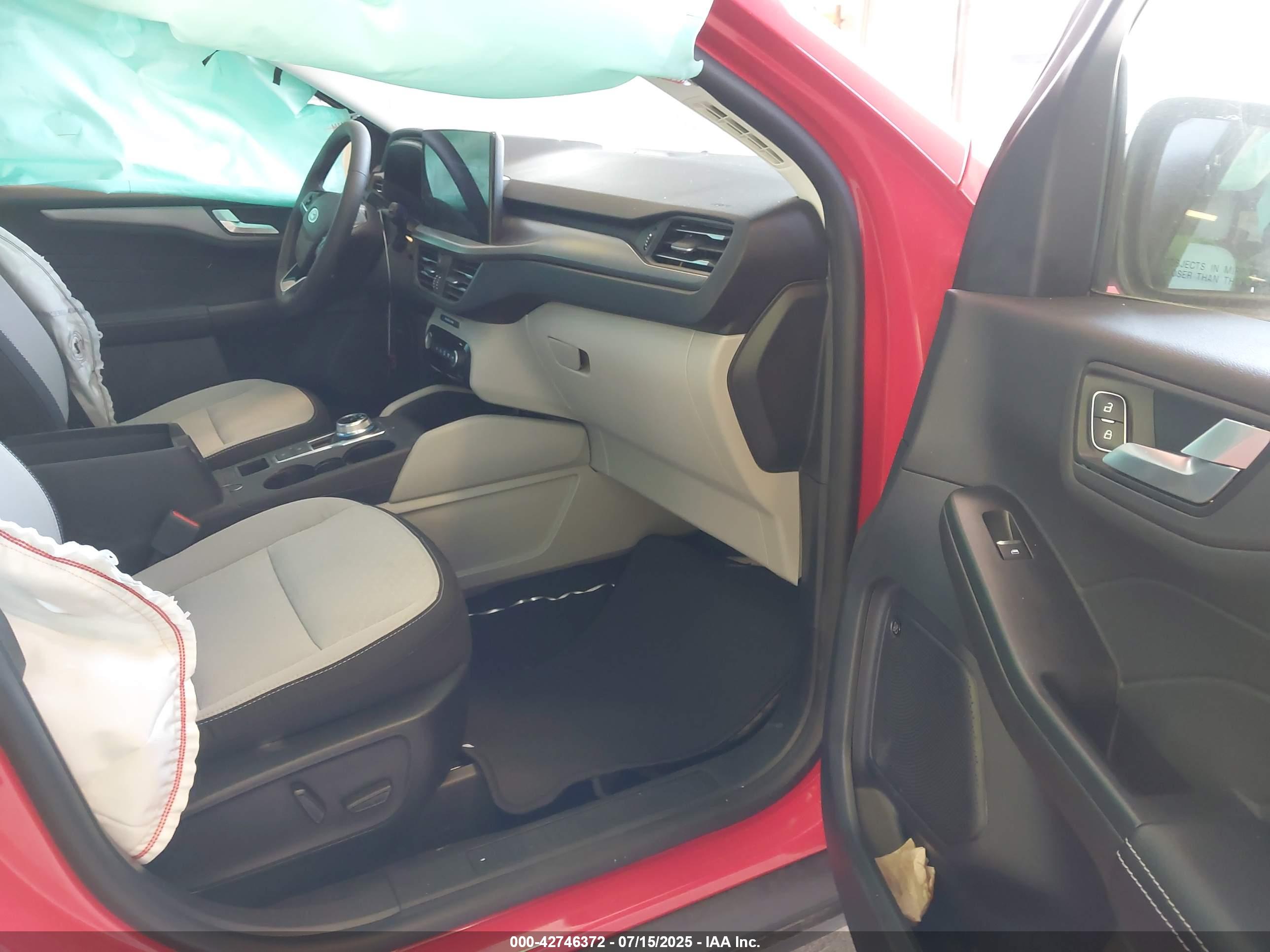 FORD ESCAPE image 5