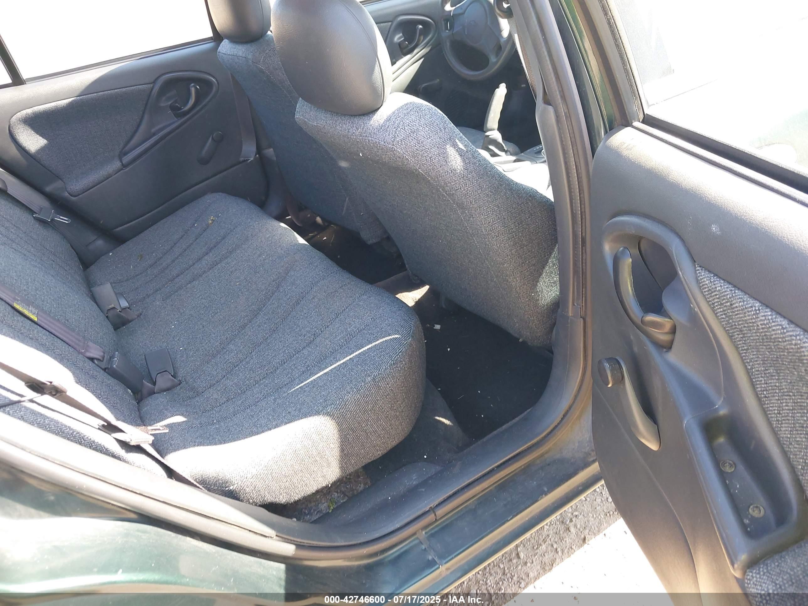 CHEVROLET CAVALIER image 8