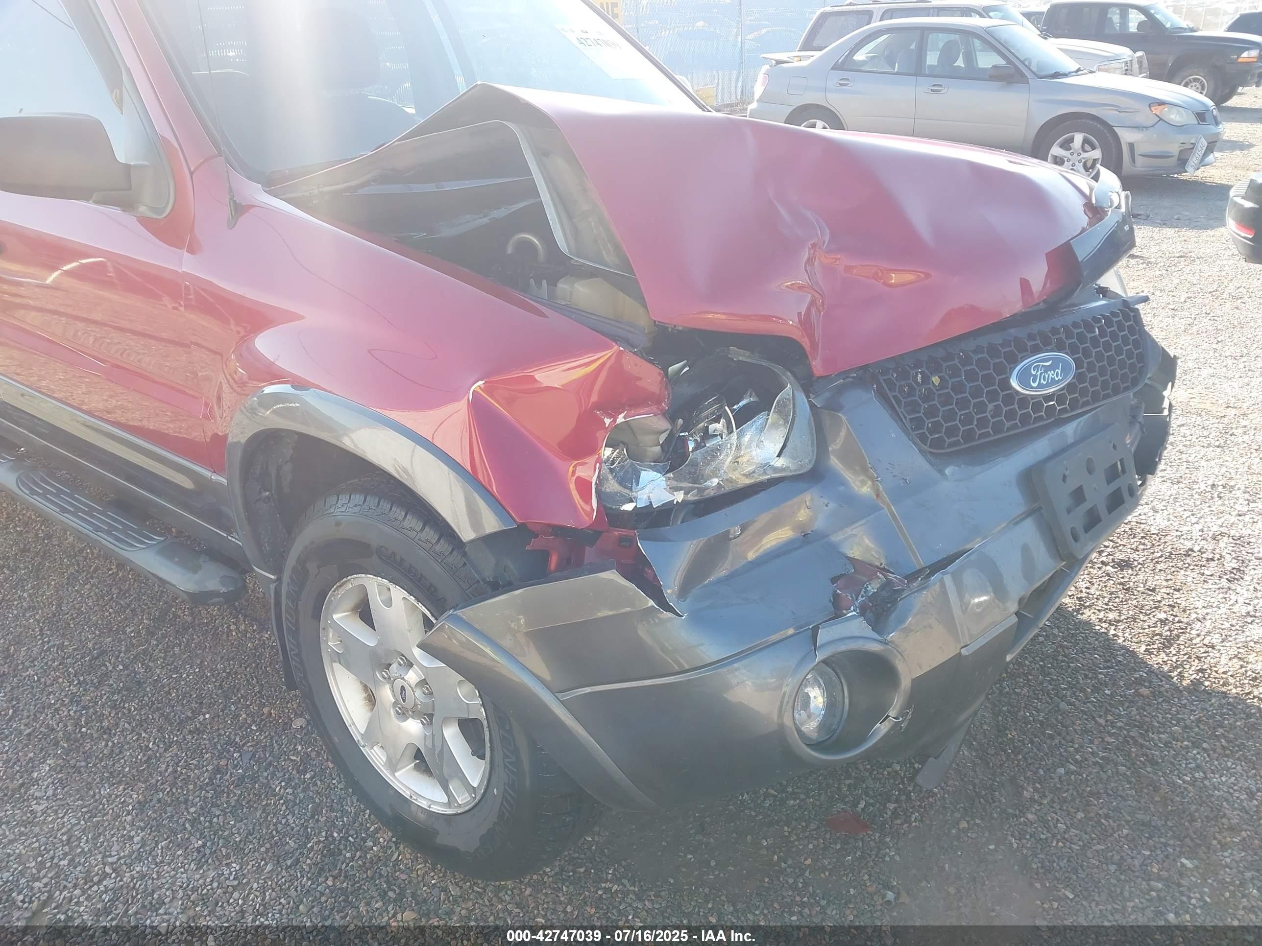 FORD ESCAPE image 6
