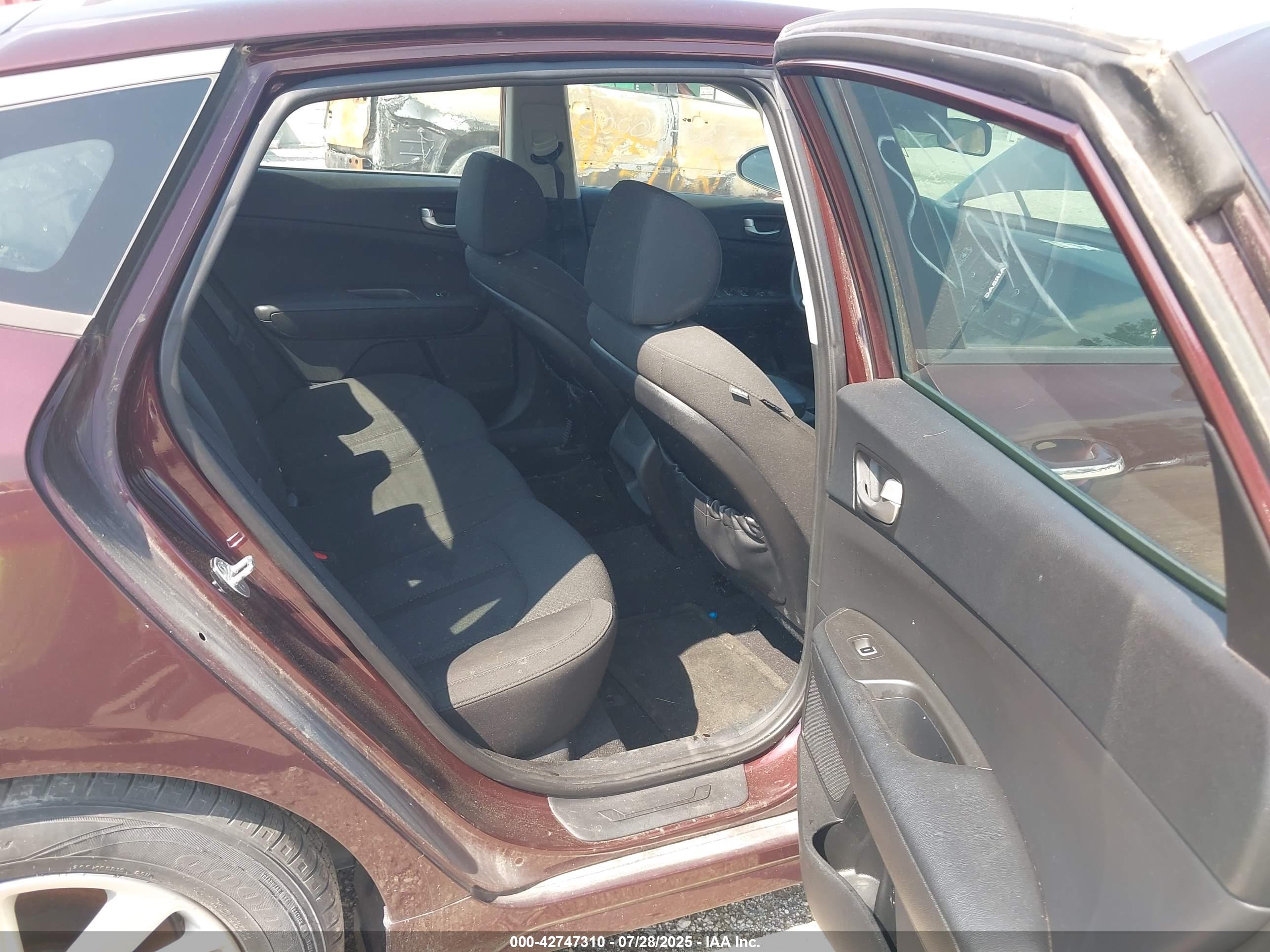KIA OPTIMA image 8