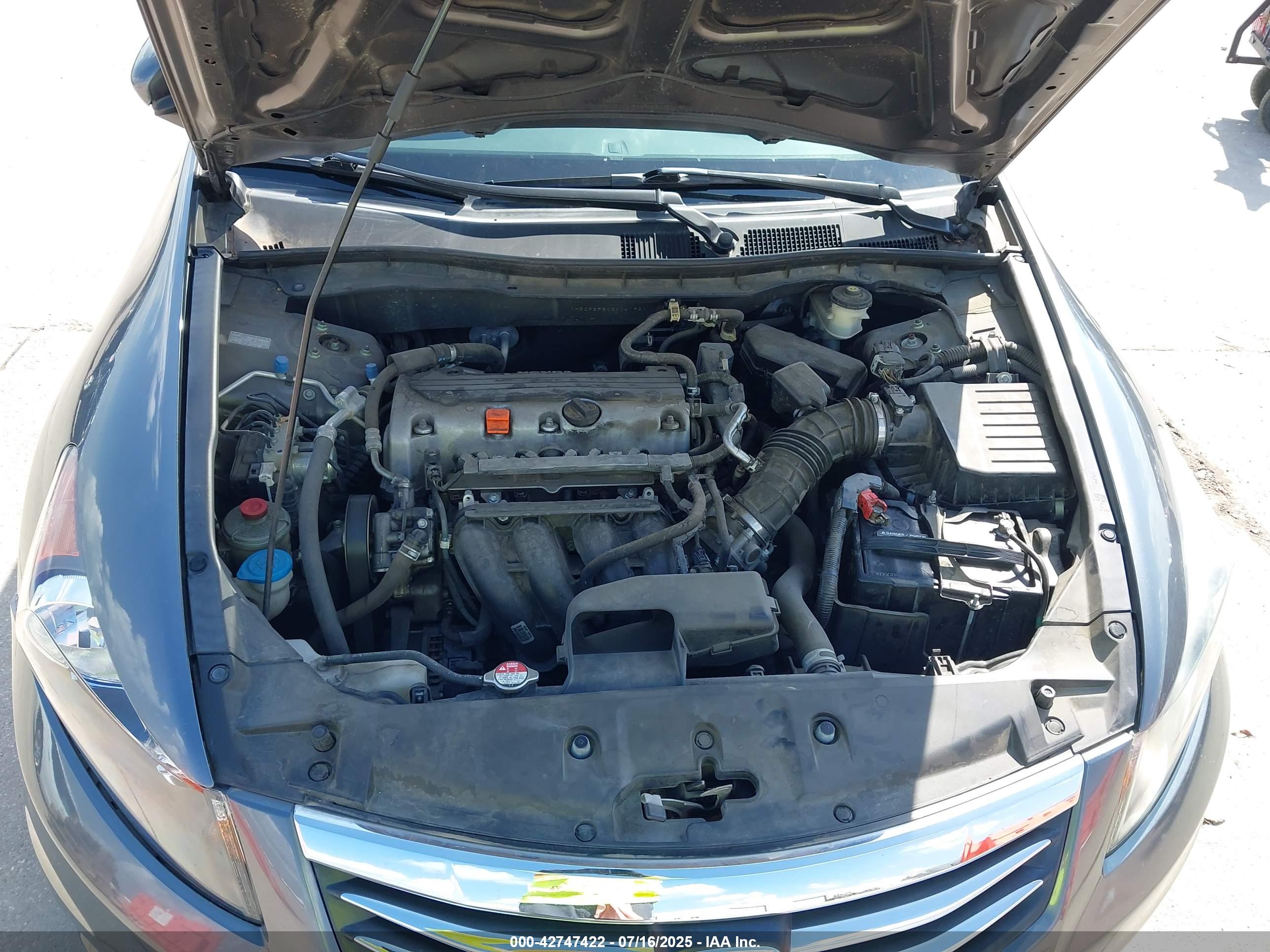 HONDA ACCORD image 10