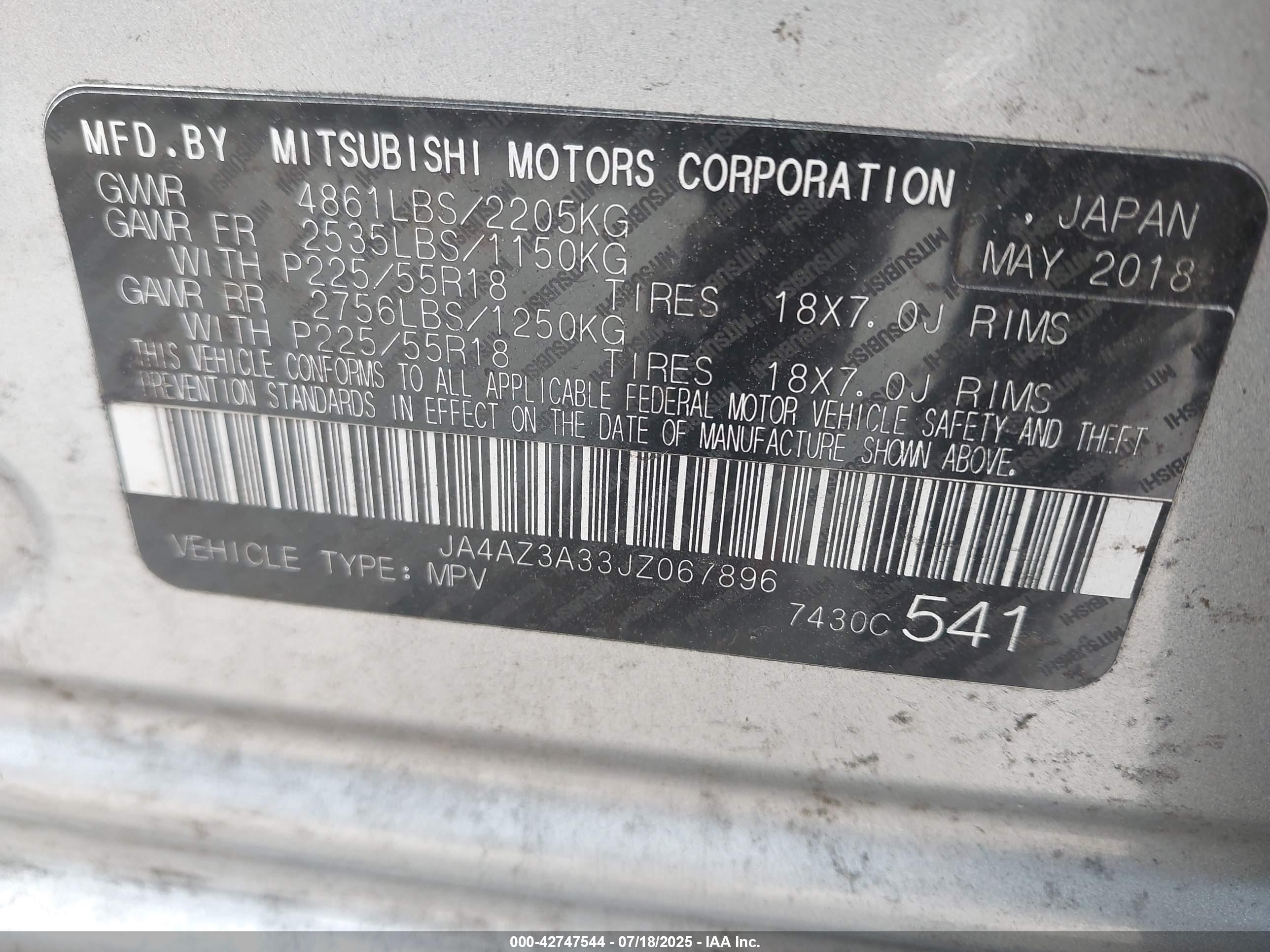 MITSUBISHI OUTLANDER image 9
