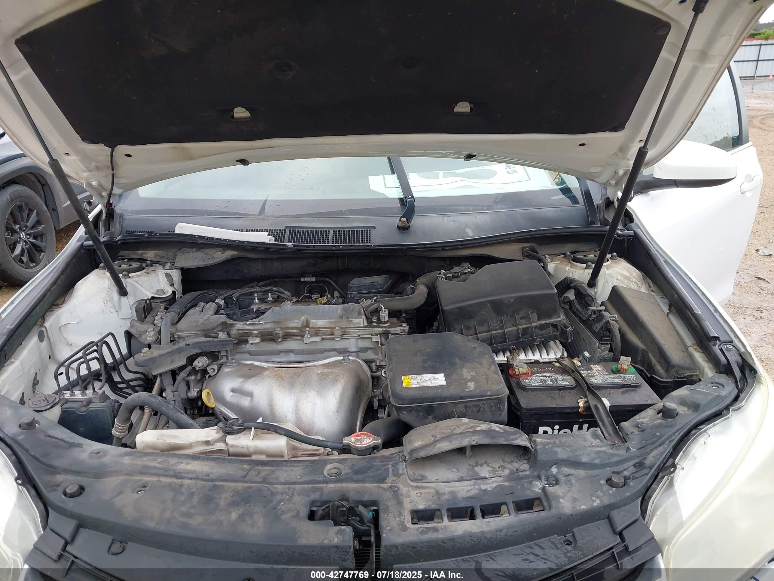 TOYOTA CAMRY image 10