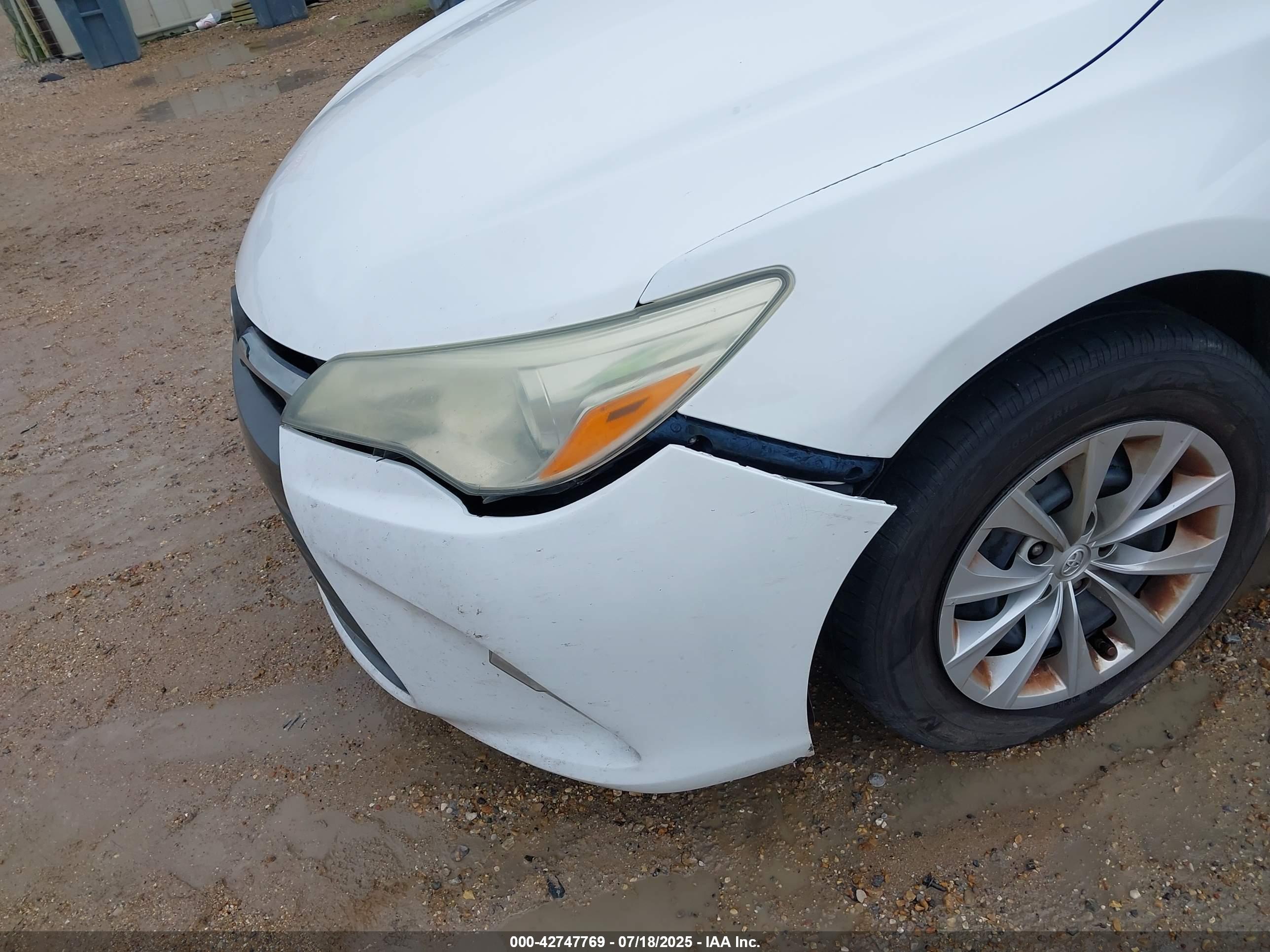 TOYOTA CAMRY image 6