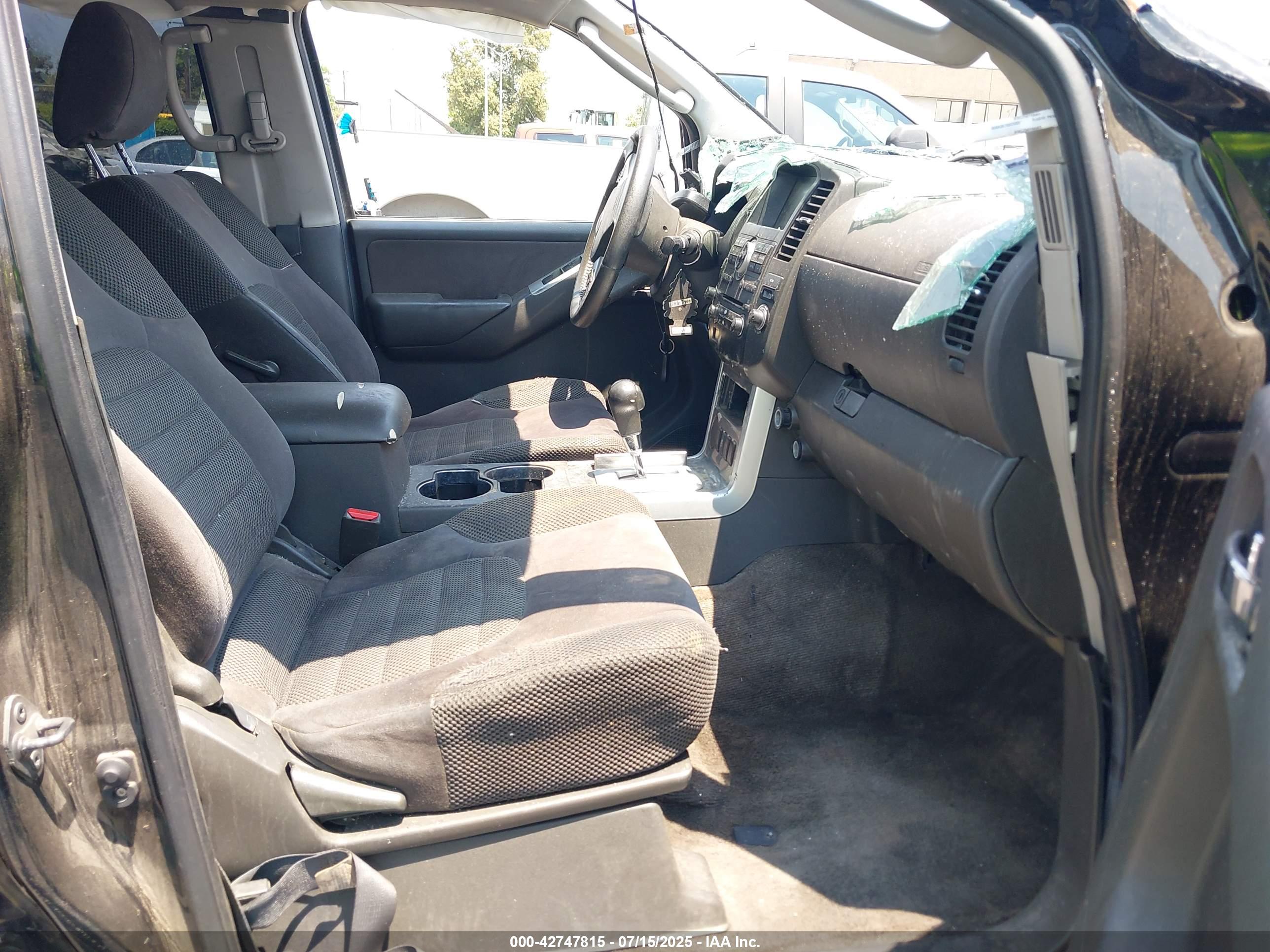 NISSAN PATHFINDER image 5