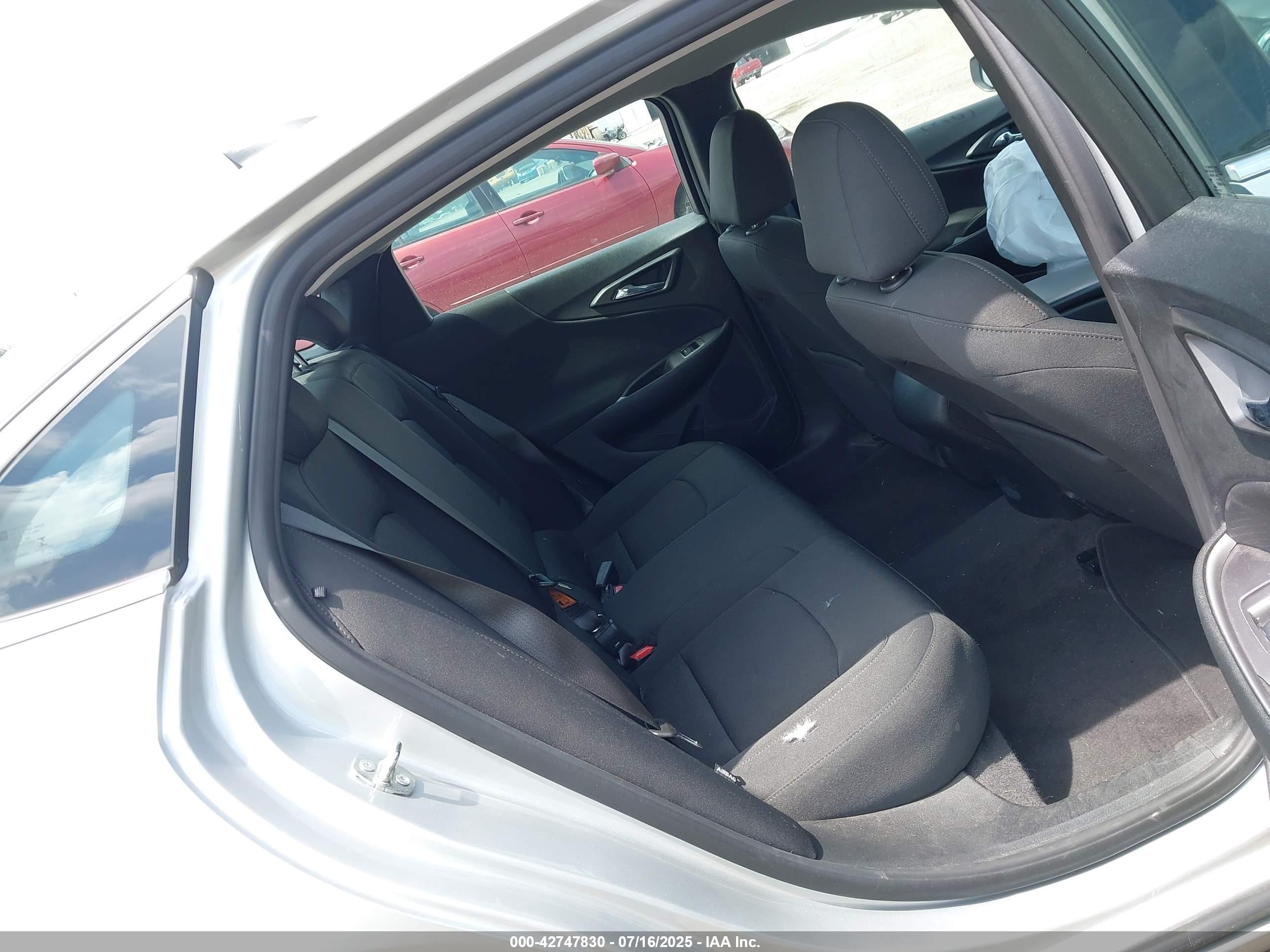 CHEVROLET MALIBU image 8