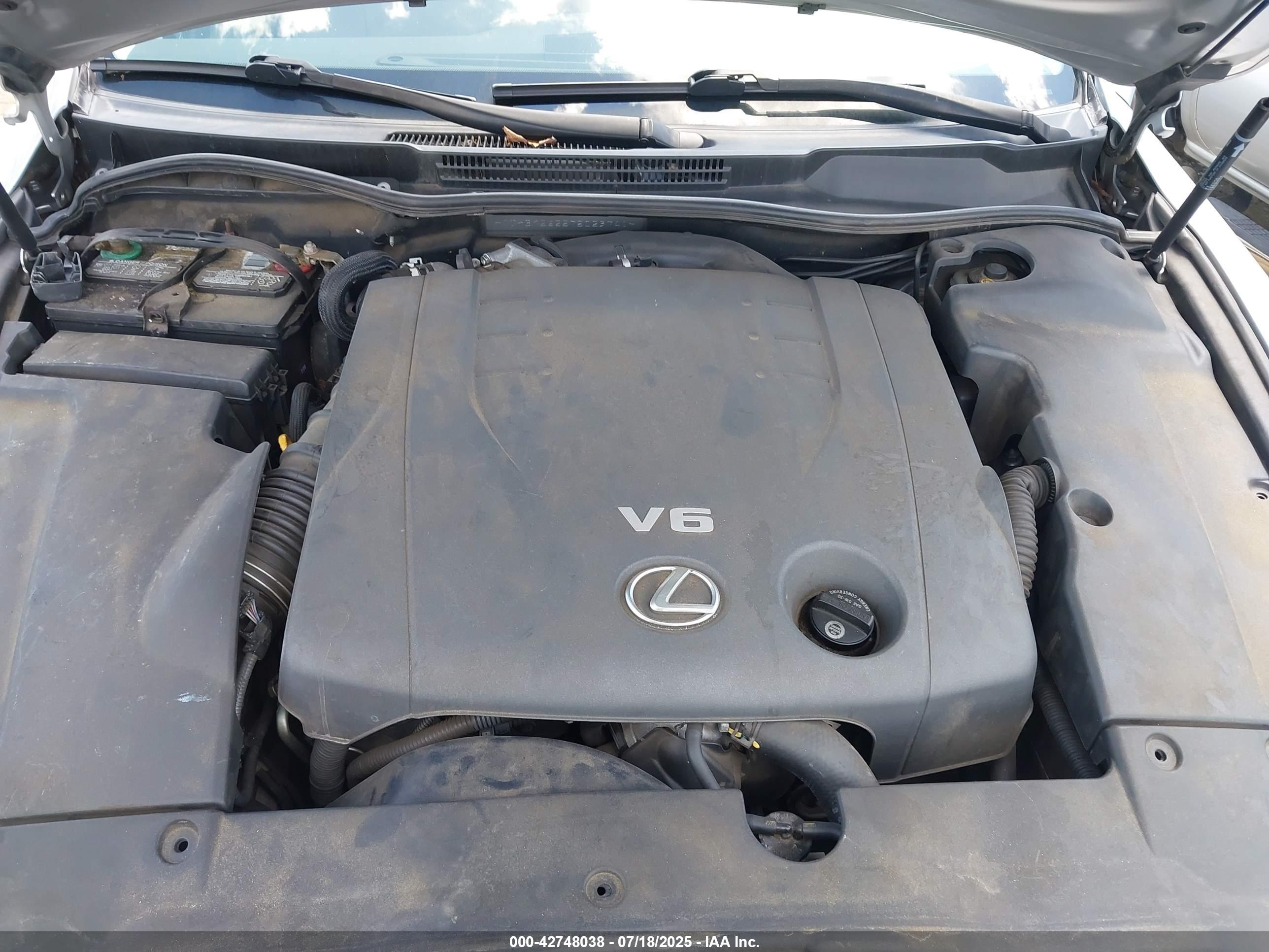 LEXUS IS image 10