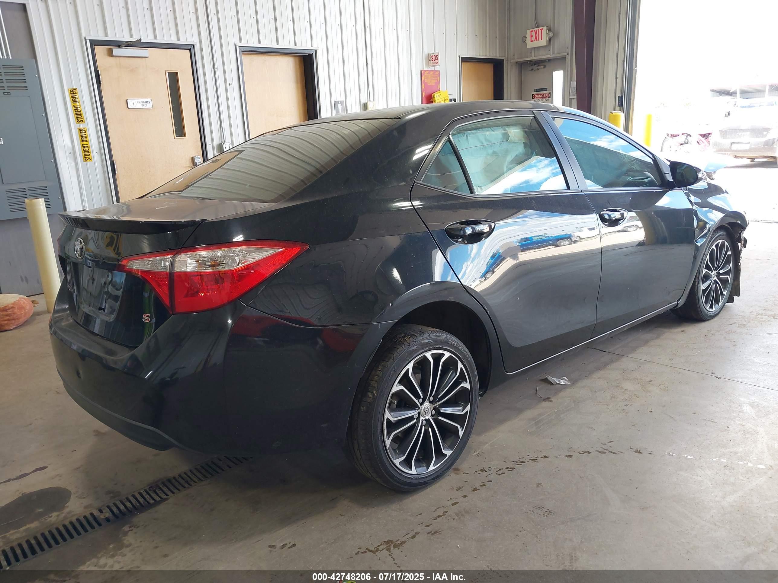 TOYOTA COROLLA image 4