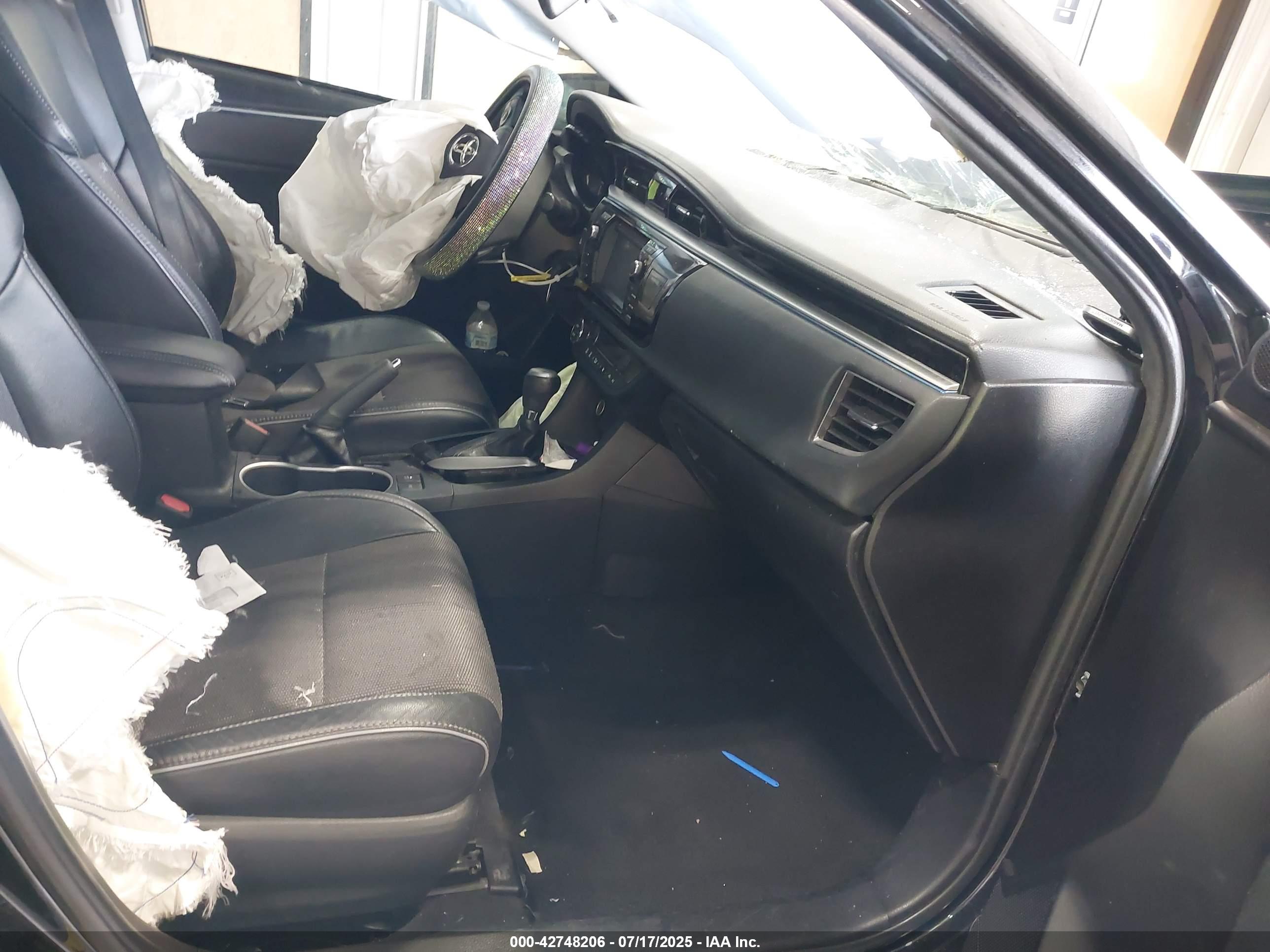 TOYOTA COROLLA image 5