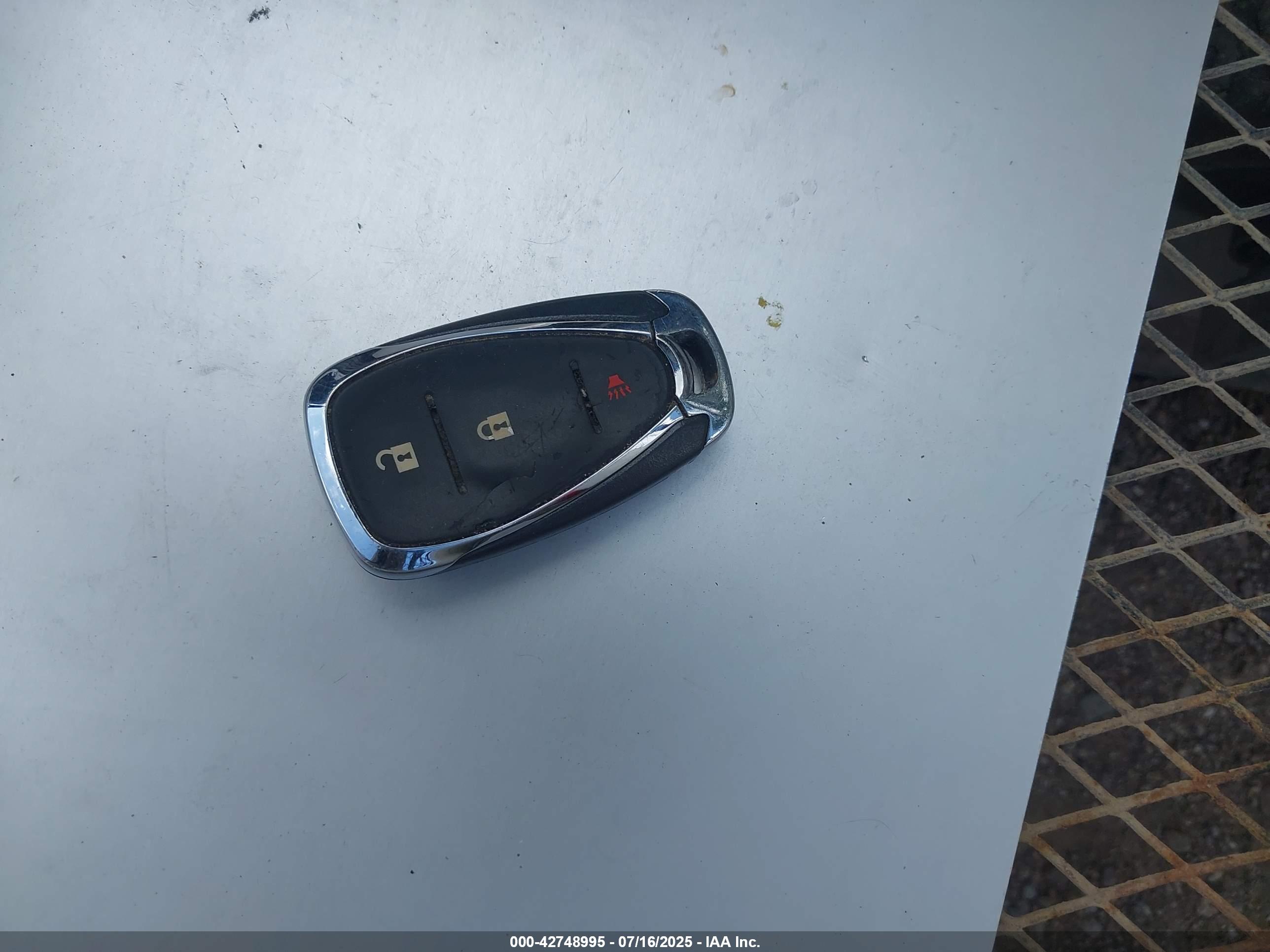 CHEVROLET EQUINOX image 11
