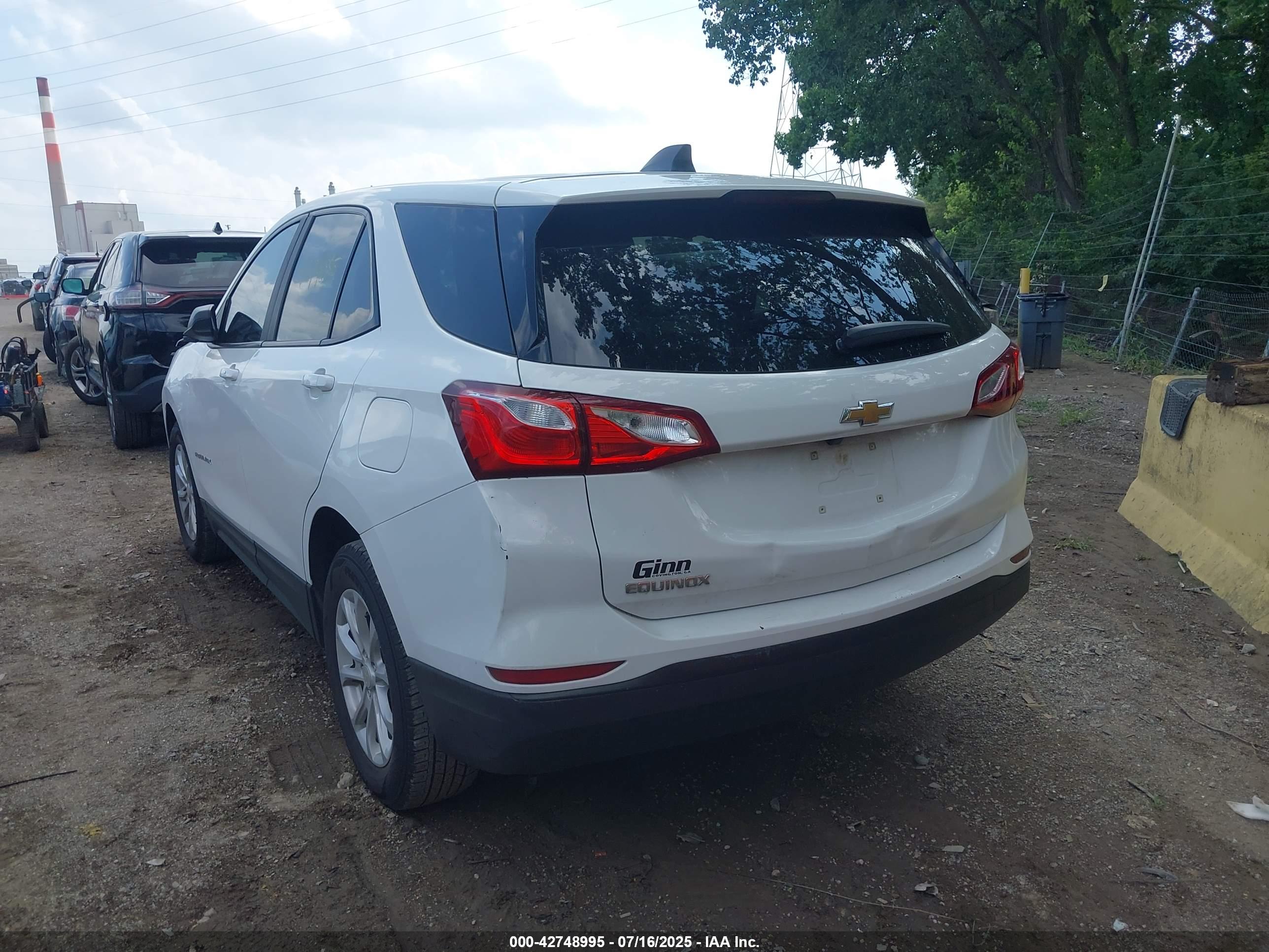 CHEVROLET EQUINOX image 3