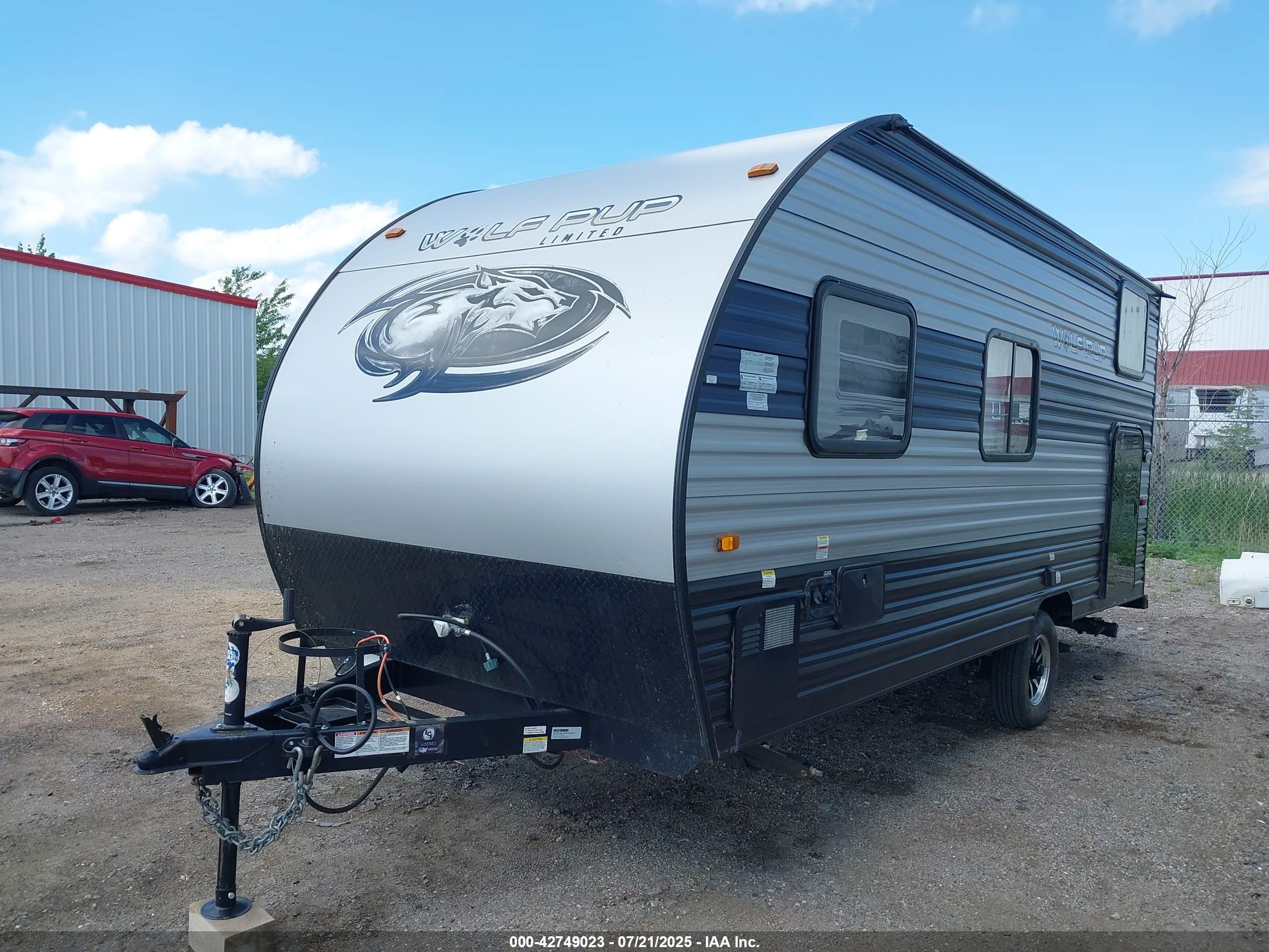 TRAVEL TRAILER image 2