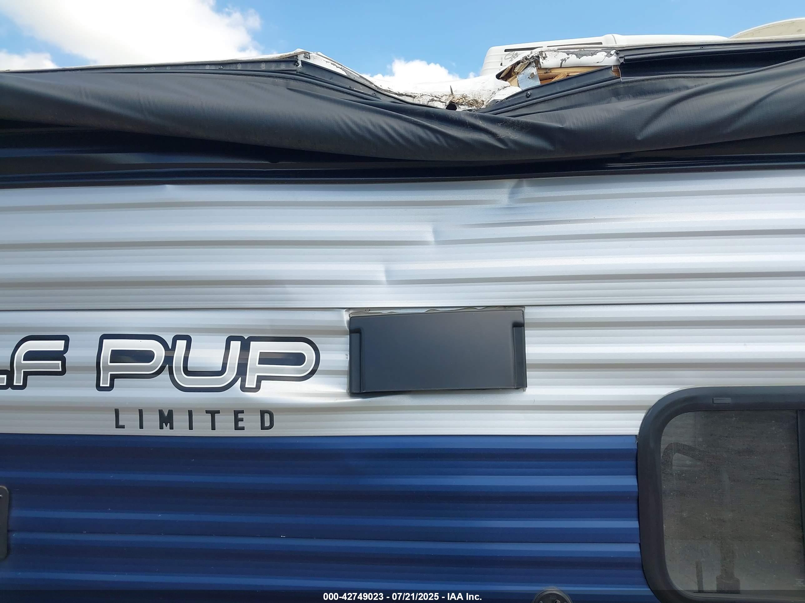TRAVEL TRAILER image 6