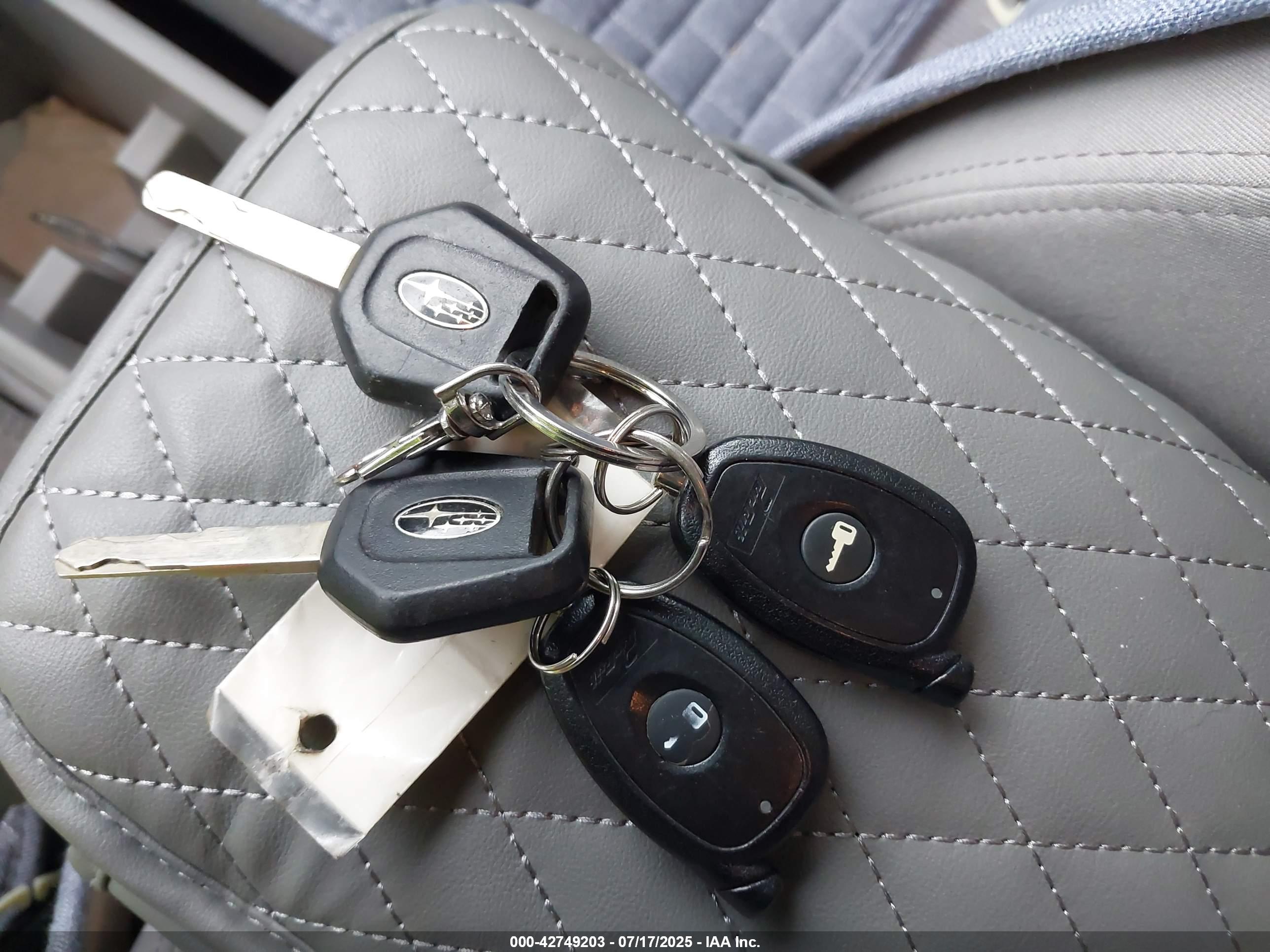 SUBARU FORESTER image 11