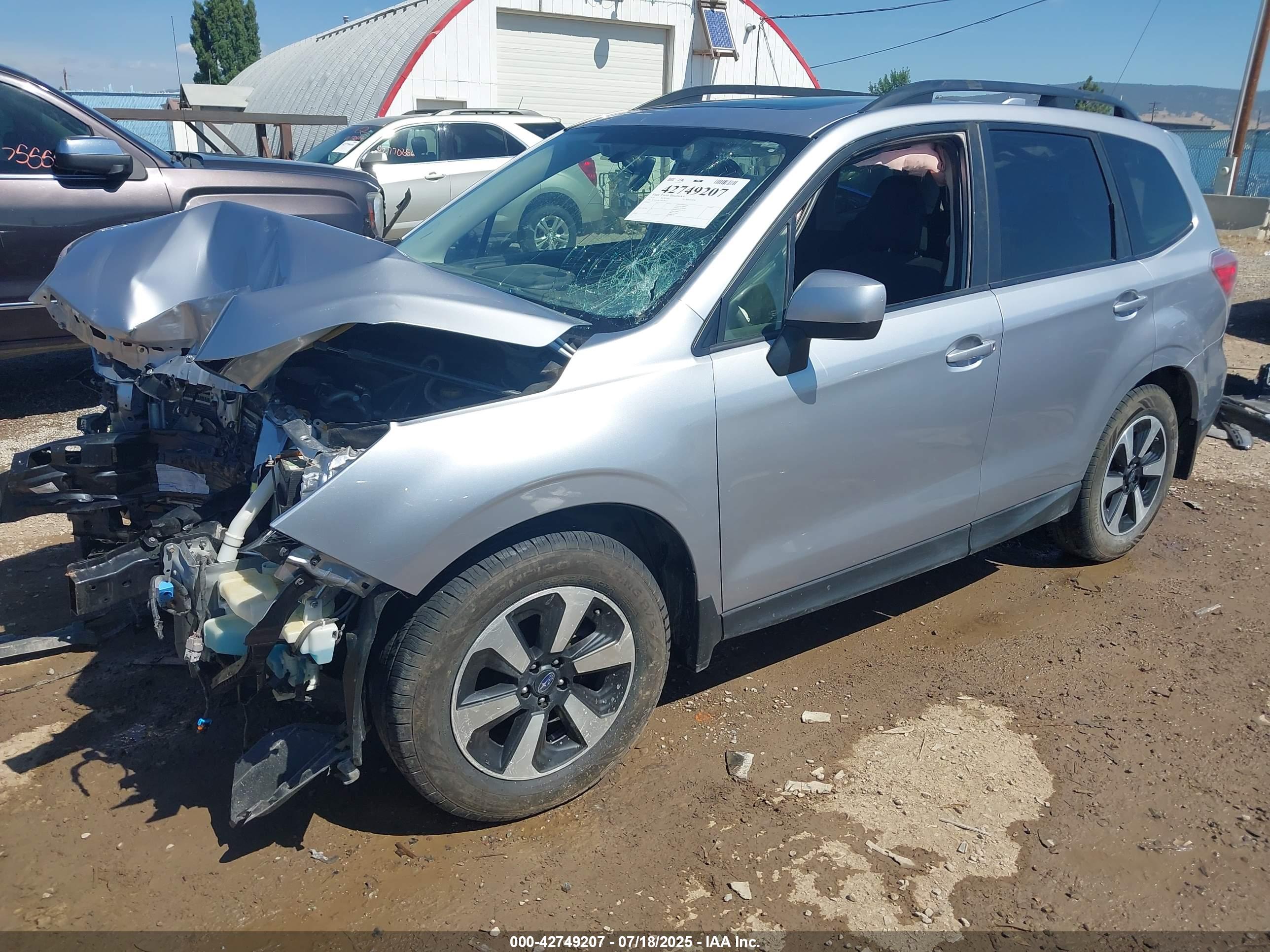 SUBARU FORESTER image 2