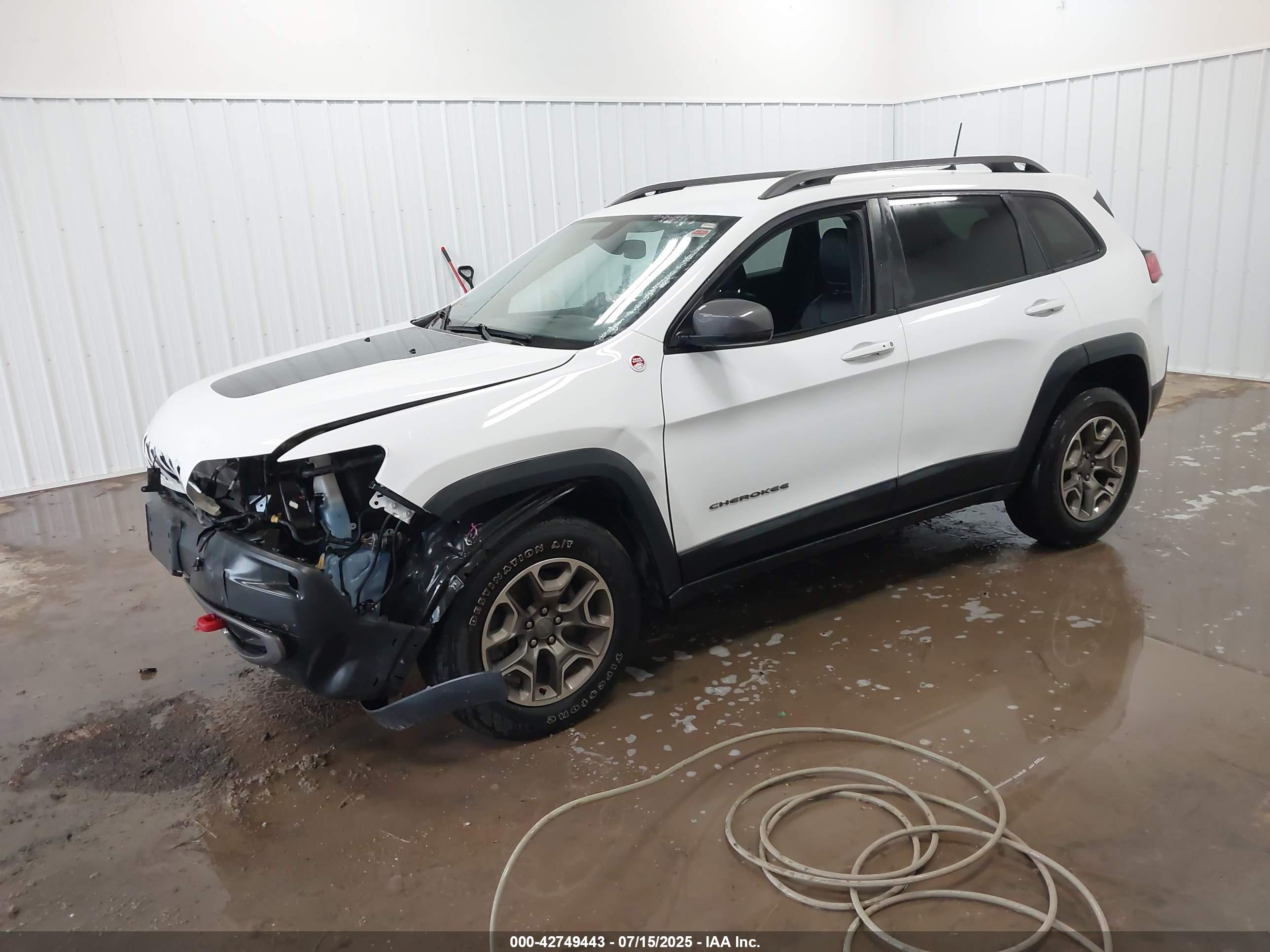 JEEP CHEROKEE image 2