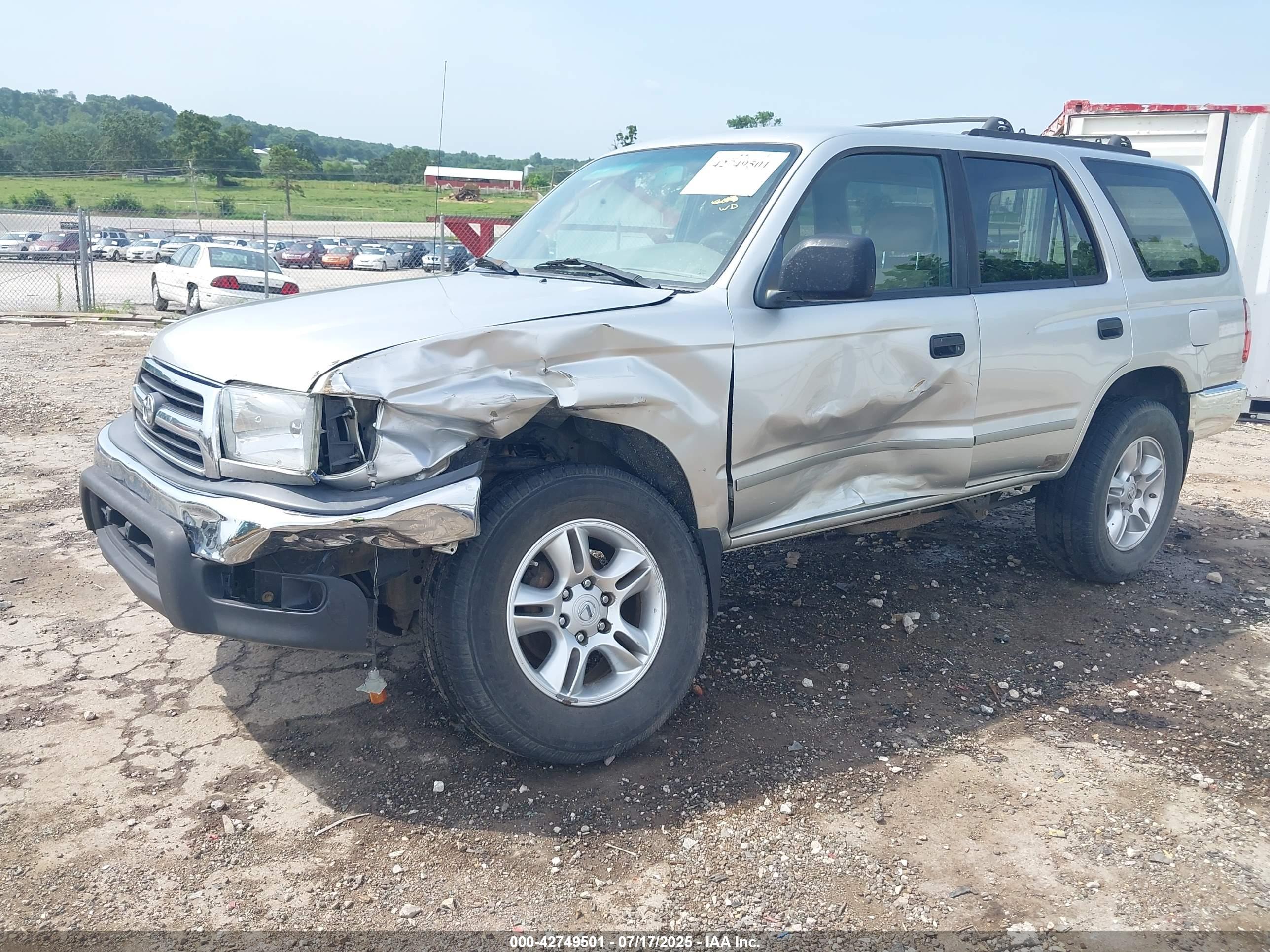 TOYOTA 4RUNNER image 6