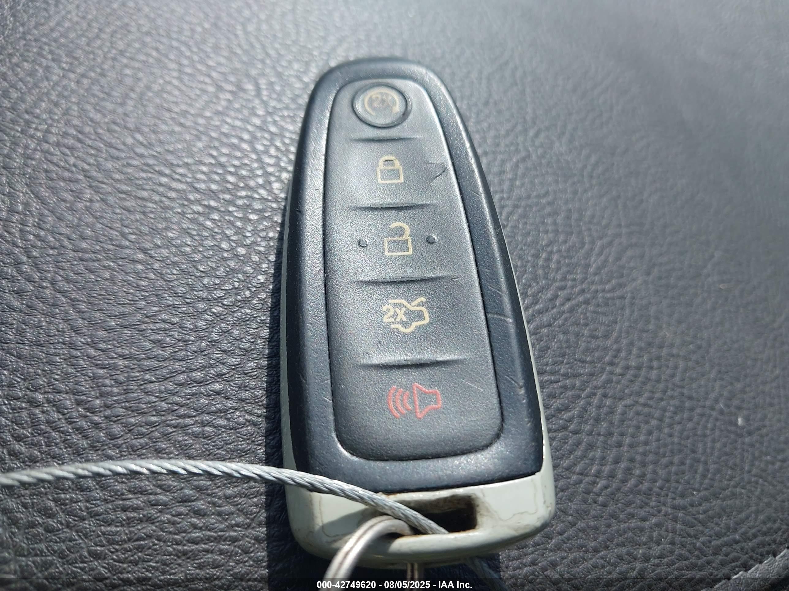 LINCOLN MKS image 11