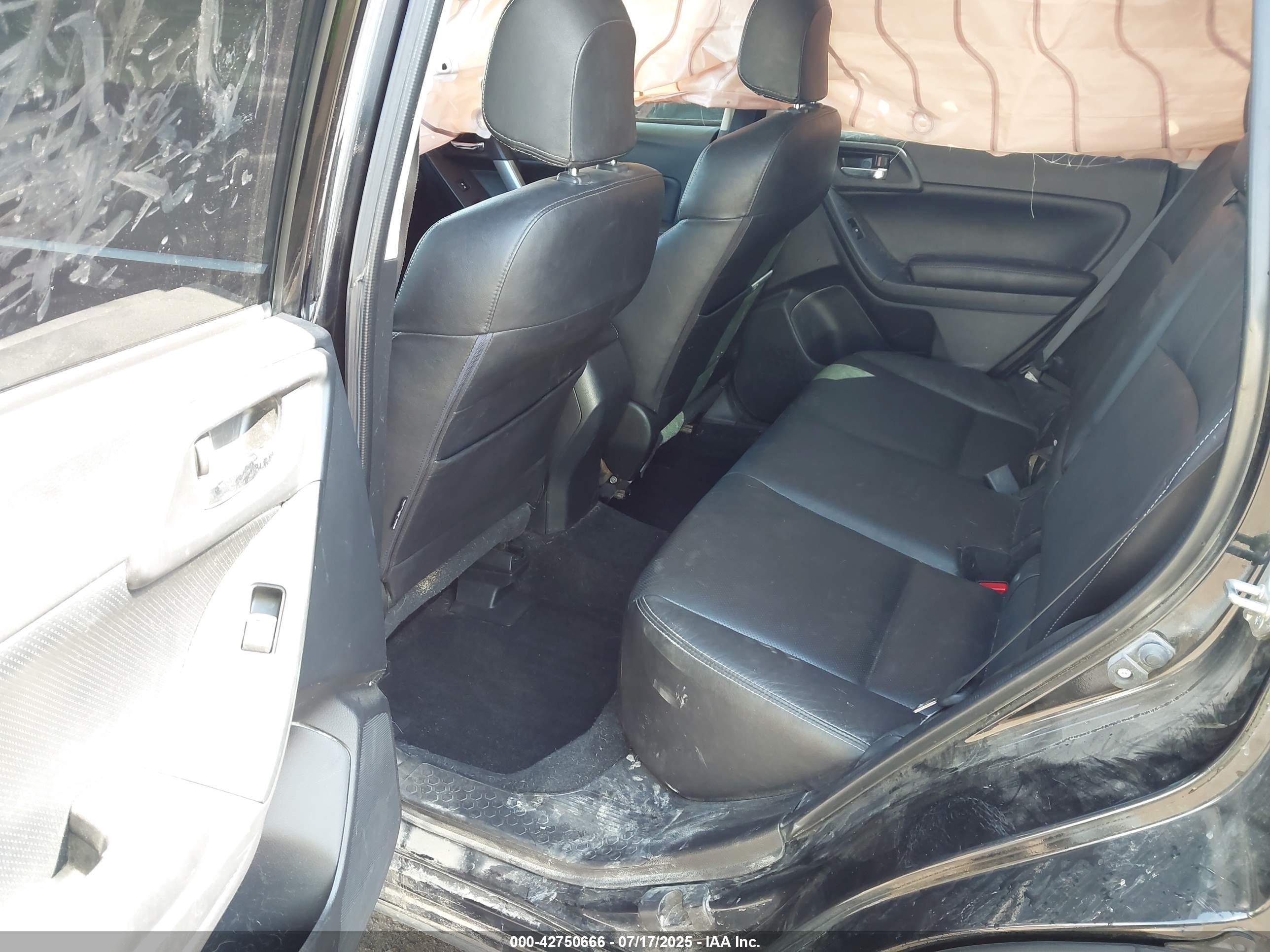 SUBARU FORESTER image 8