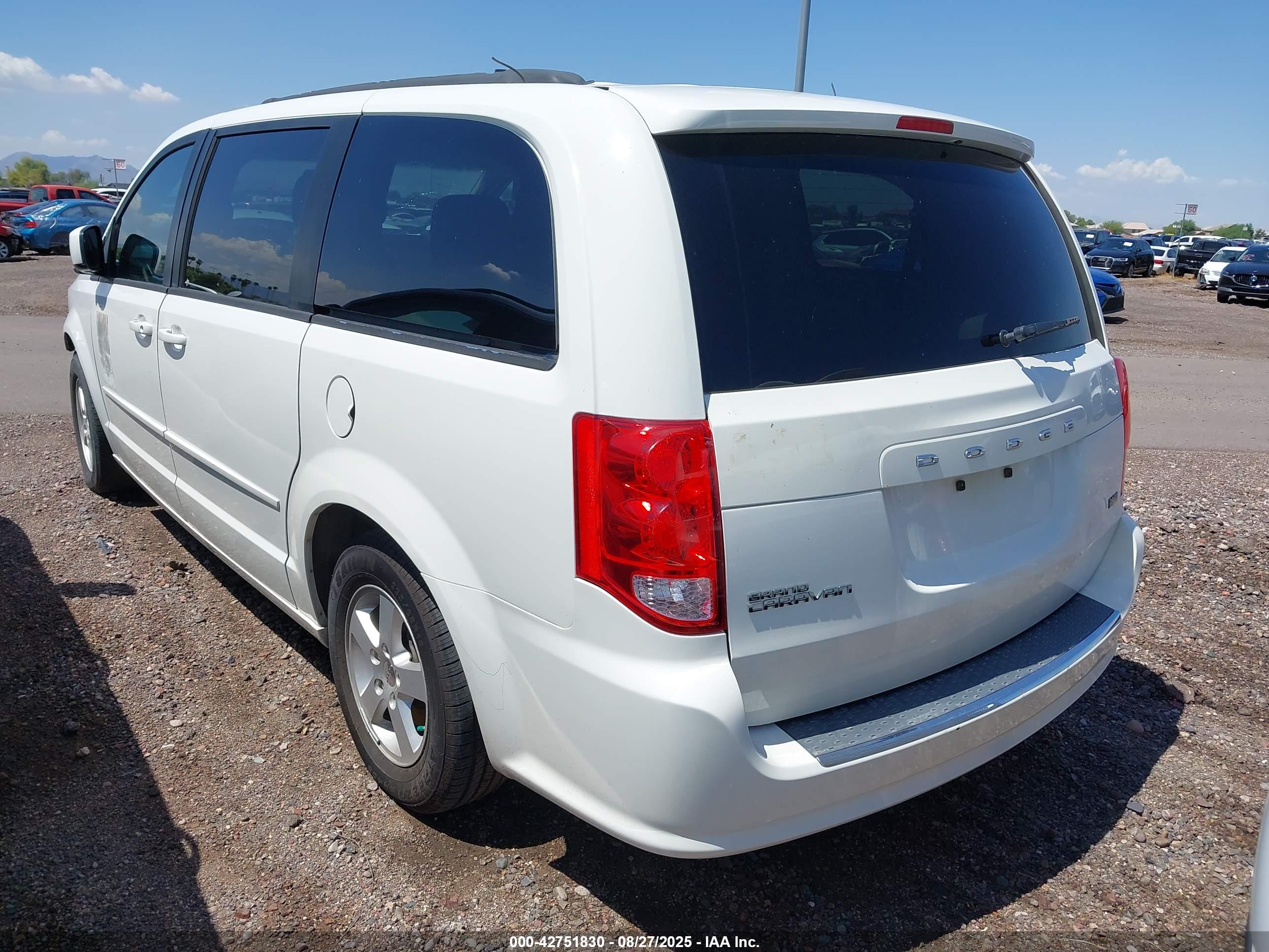 DODGE GRAND image 3