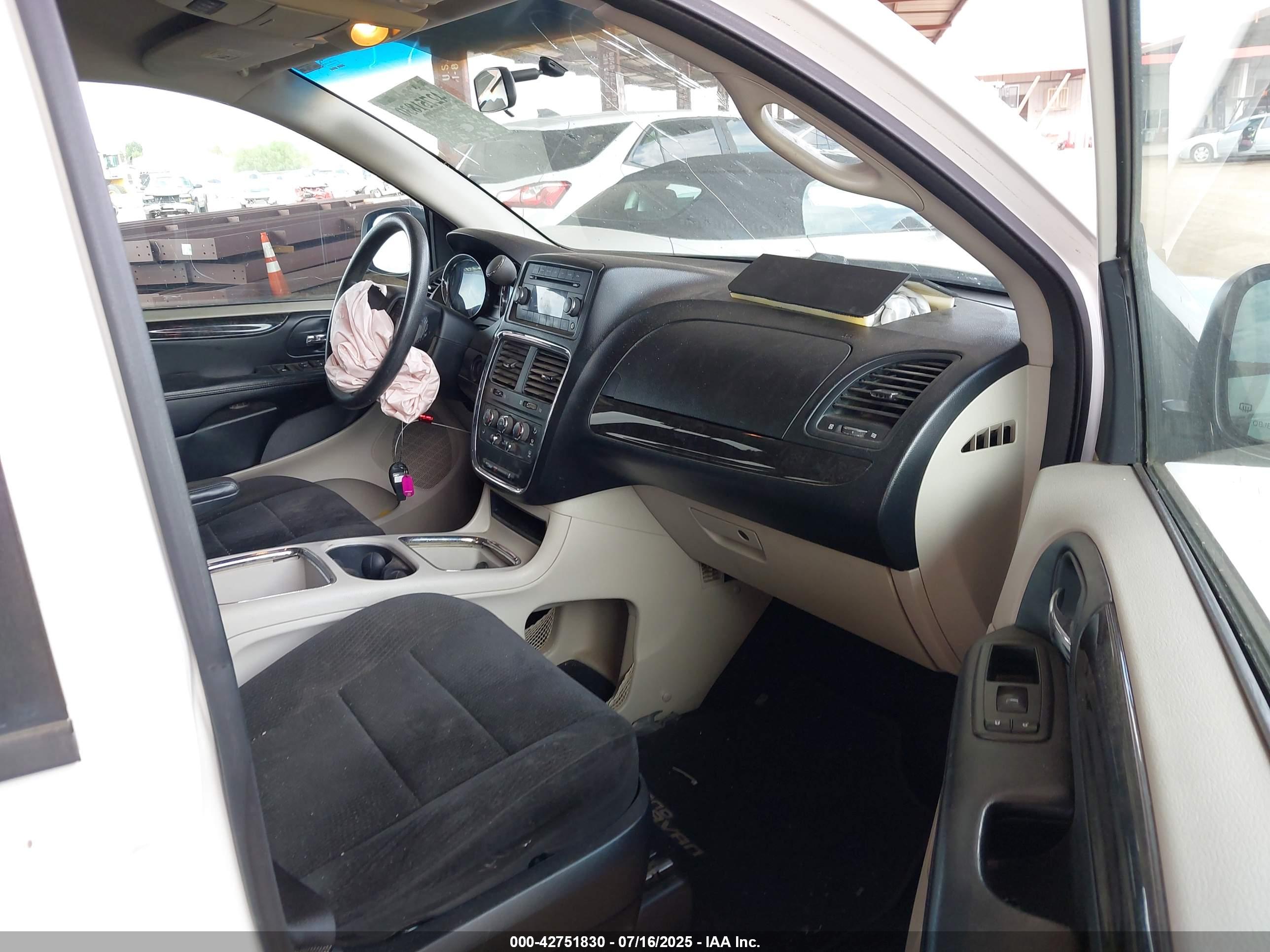DODGE GRAND image 5