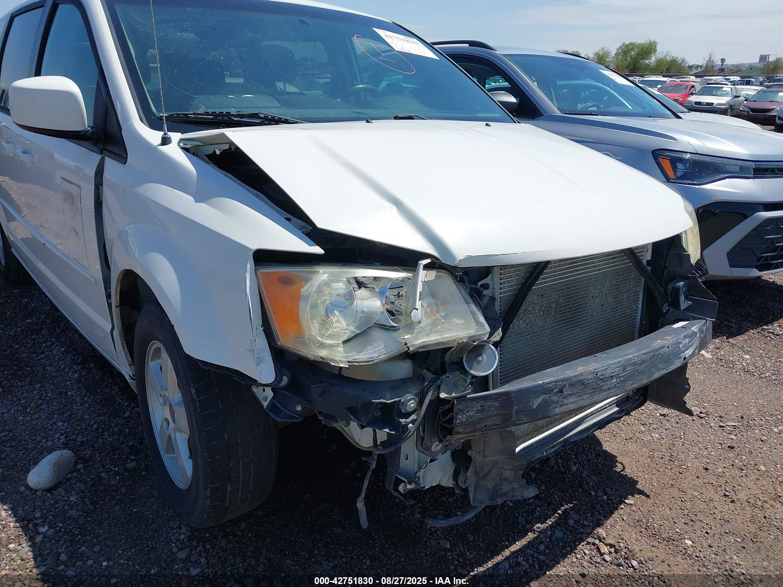 DODGE GRAND image 6