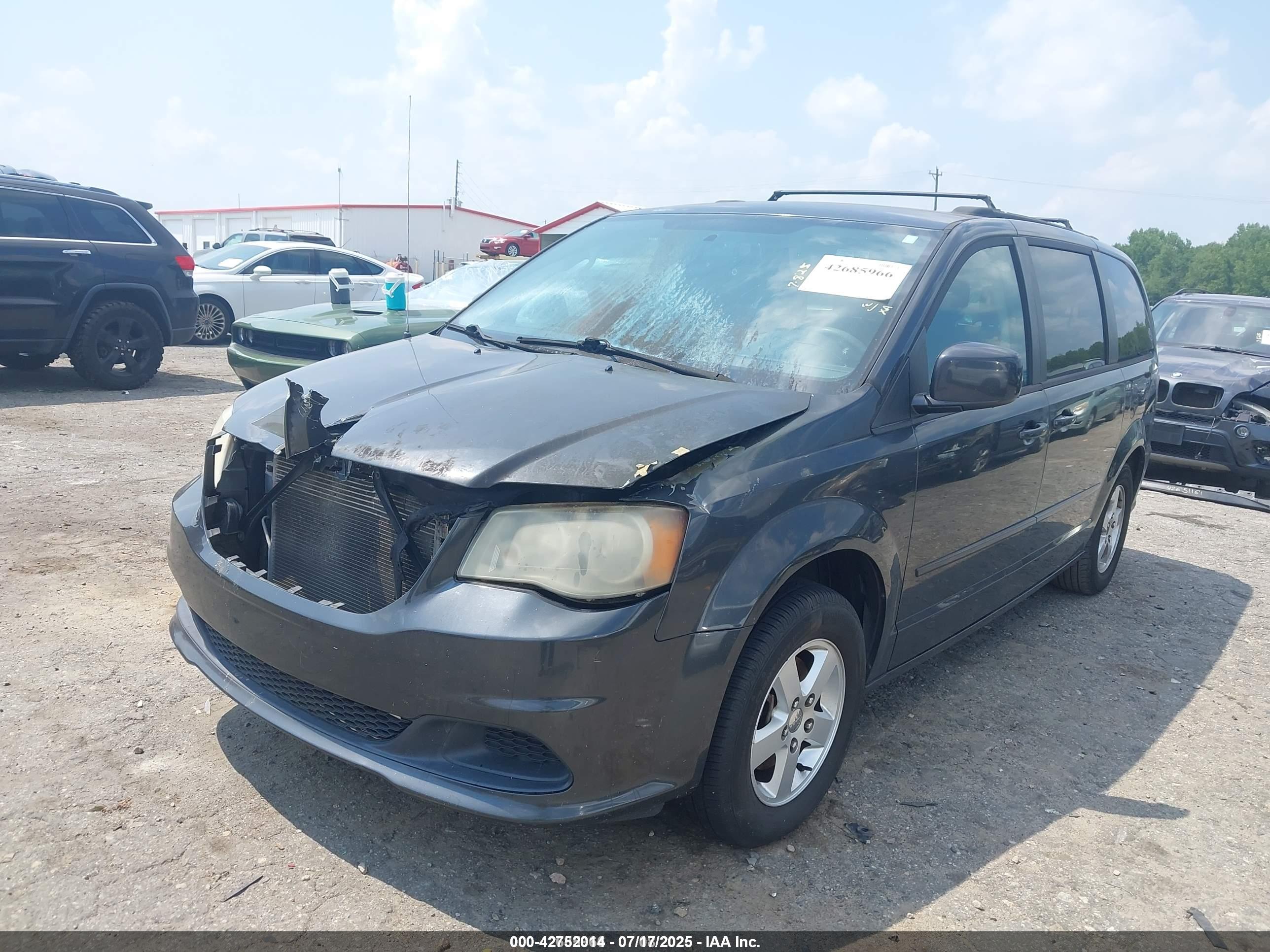 DODGE GRAND image 2