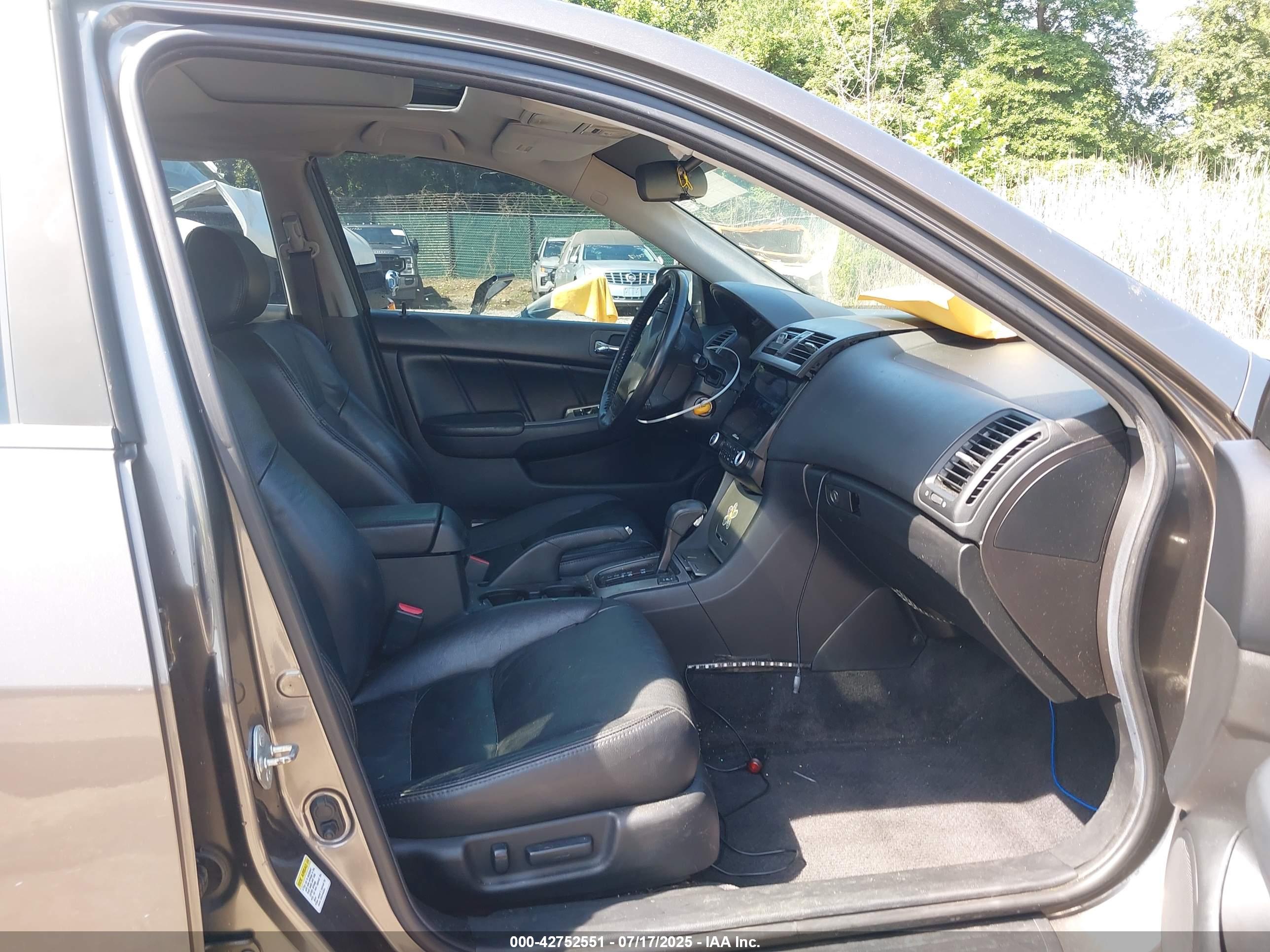 HONDA ACCORD image 5