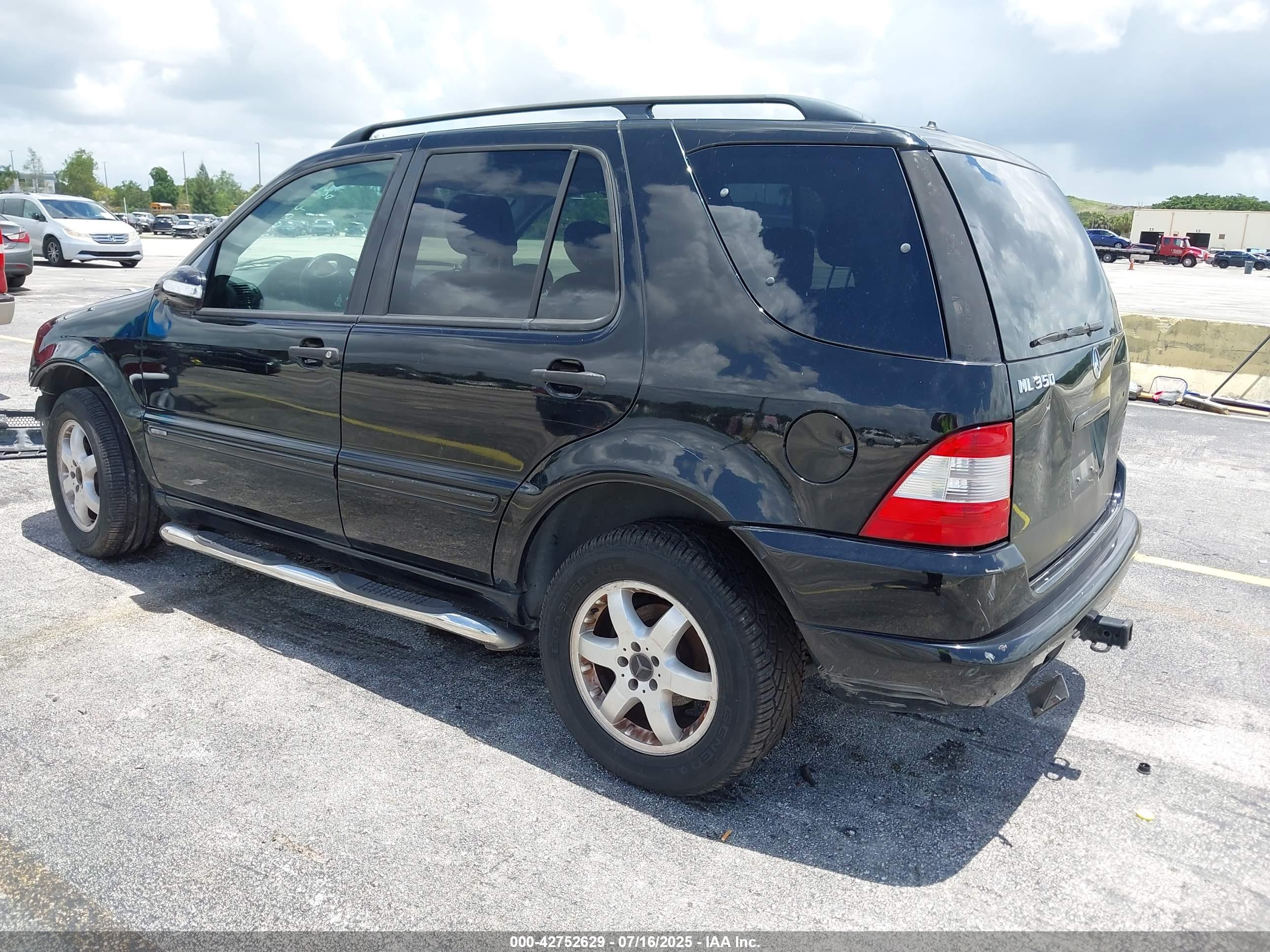 MERCEDES-BENZ ML image 3