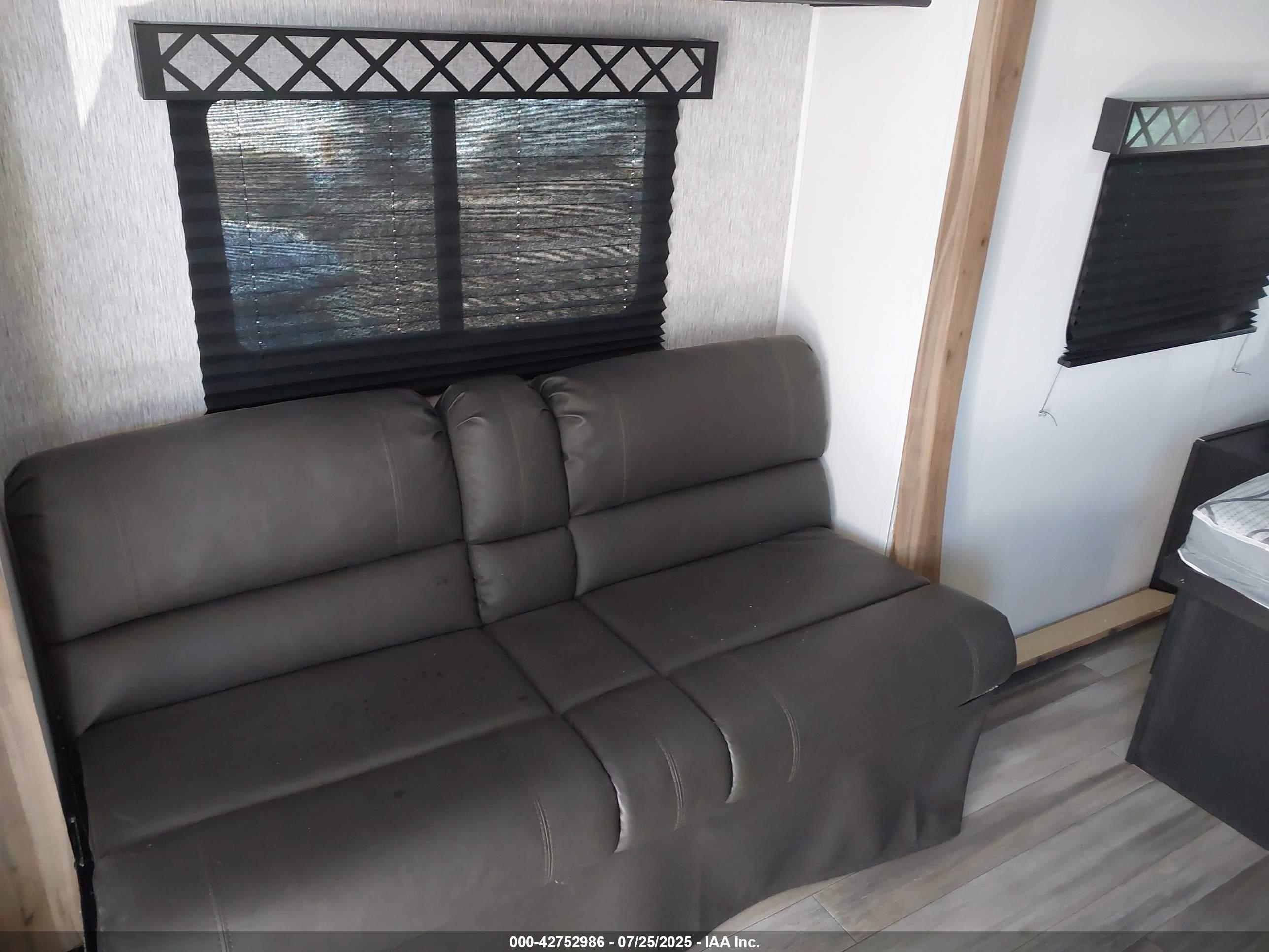 COACHMEN FREEDOM image 10